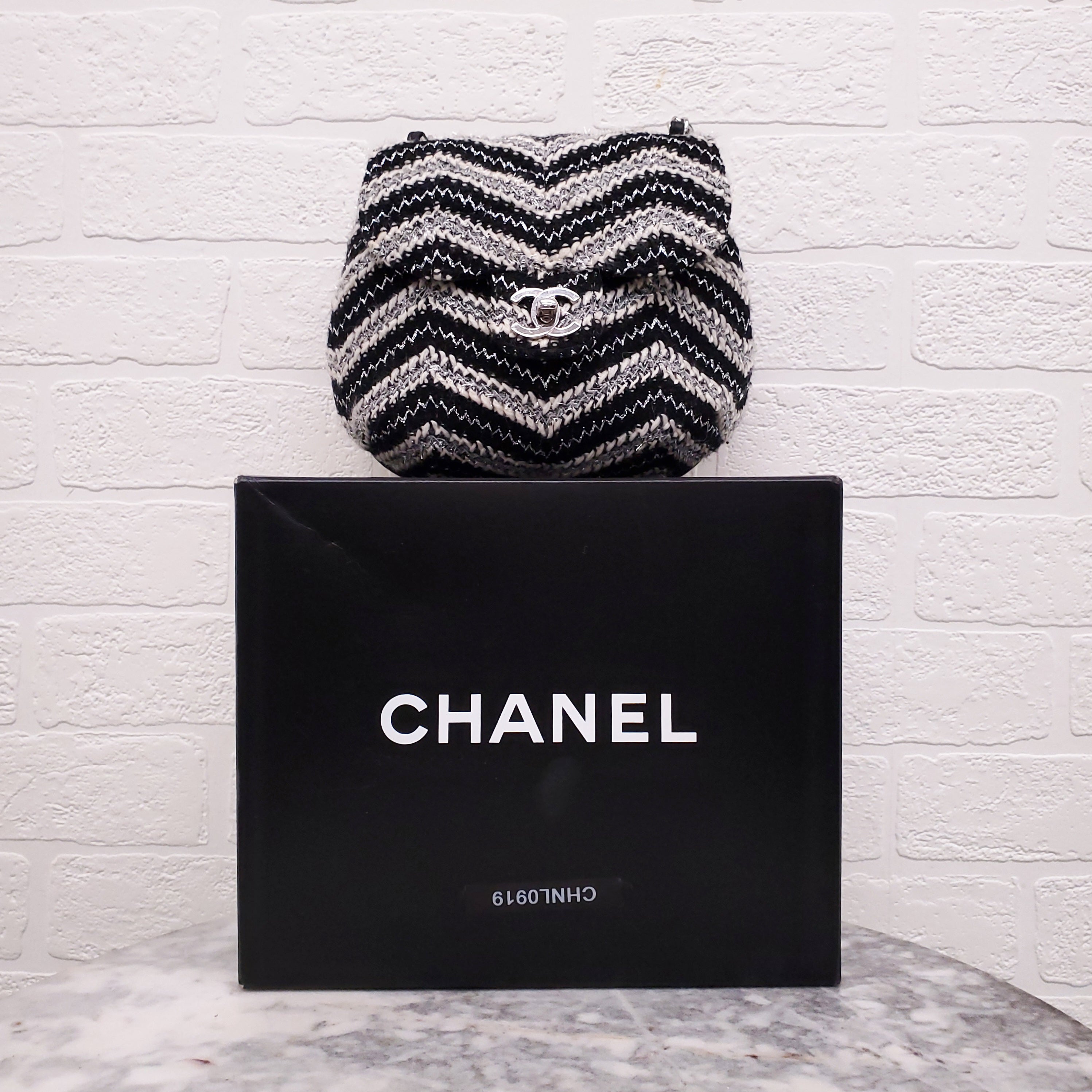 CHANEL TWEED CHEVRON TOP HANDLE FLAP BAG