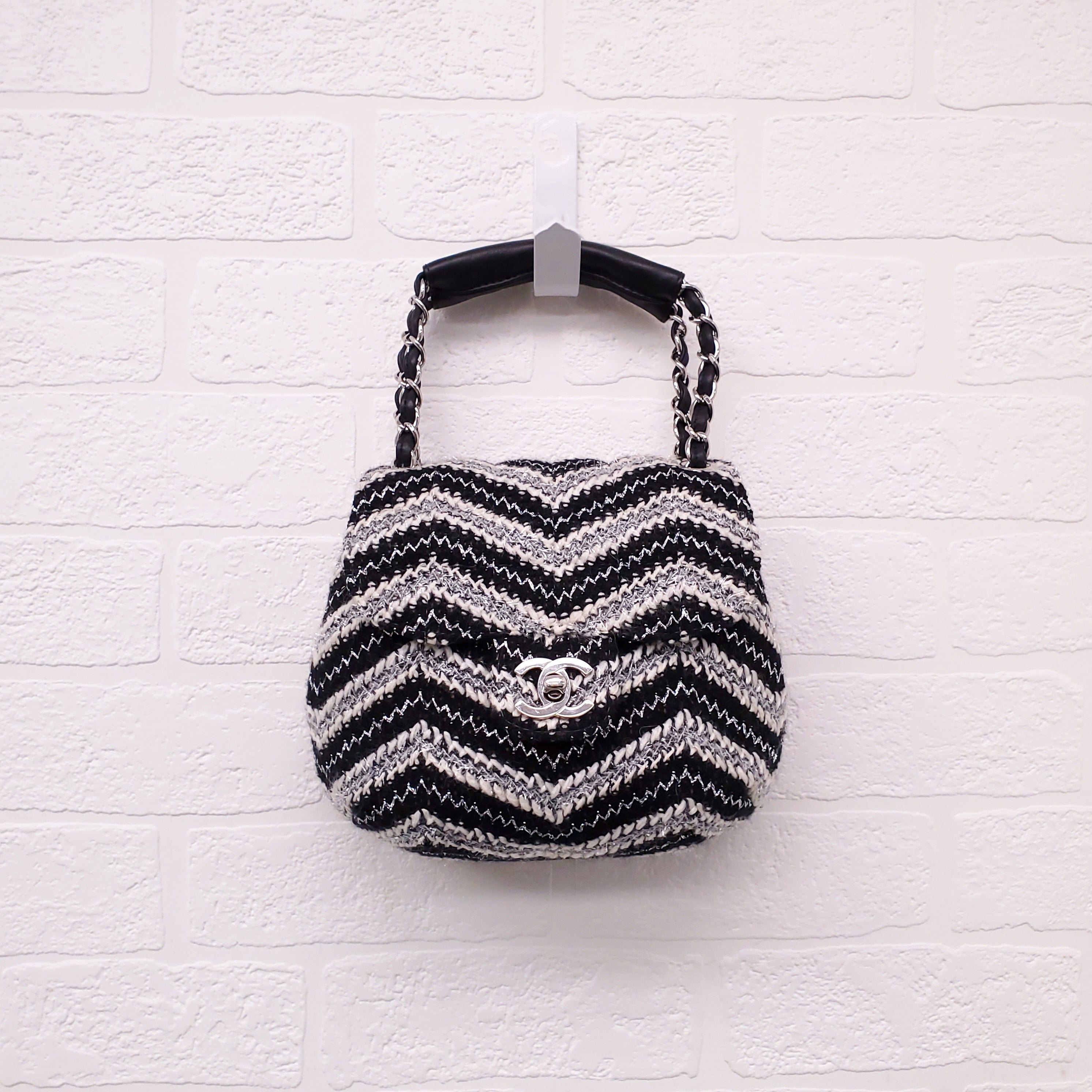 CHANEL TWEED CHEVRON TOP HANDLE FLAP BAG