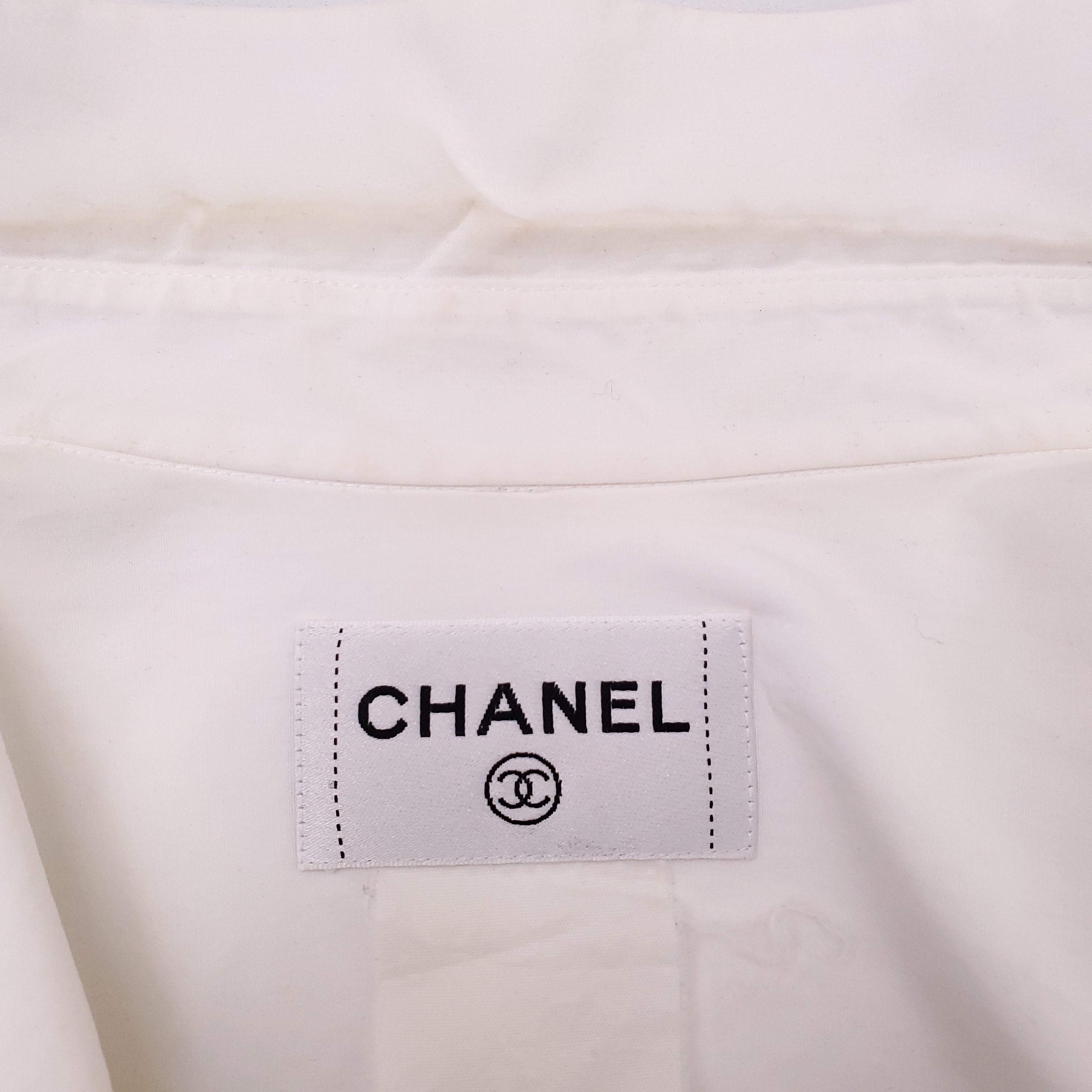 CHANEL WHITE TUXEDO BLOUSE WITH CC PEARL BUTTONS - SIZE 38