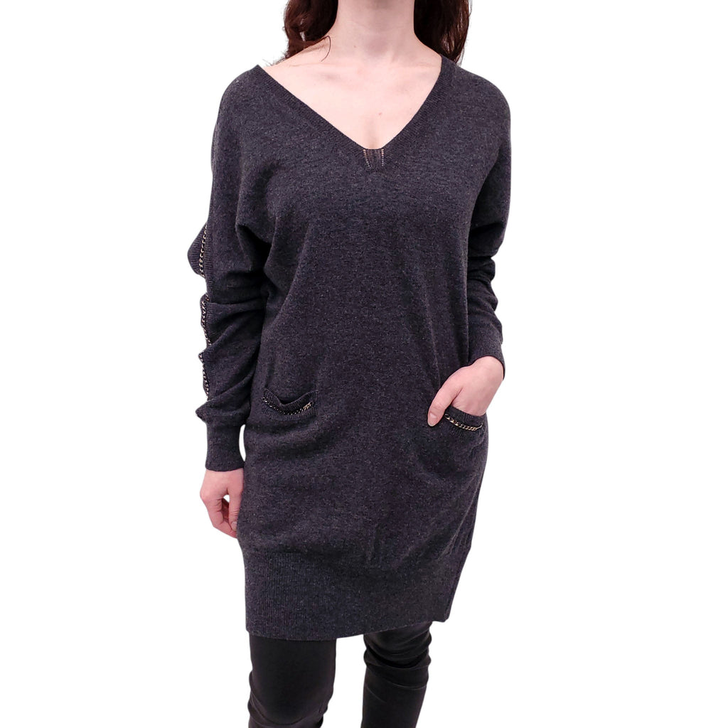 CHLOÉ GREY KNIT DRESS WITH GOLD CHAIN DETAILS - SIZE L
