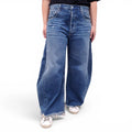 CITIZENS OF HUMANITY MEDIUM BLUE SEMI-DISTRESSED BARREL JEANS - SIZE 32
