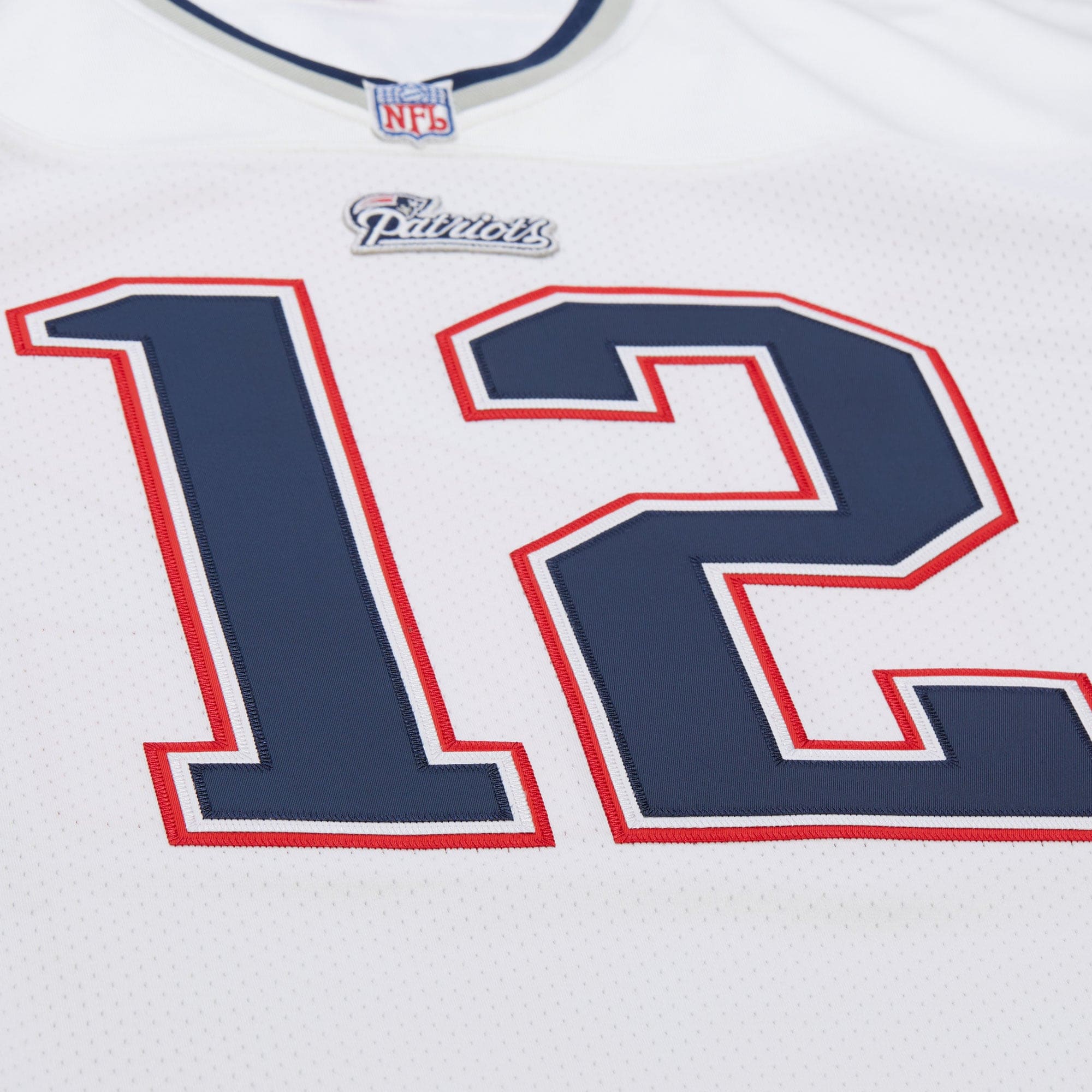 New England Patriots Tom Brady Mitchell & Ness White 2000 Big & Tall Legacy Replica Jersey