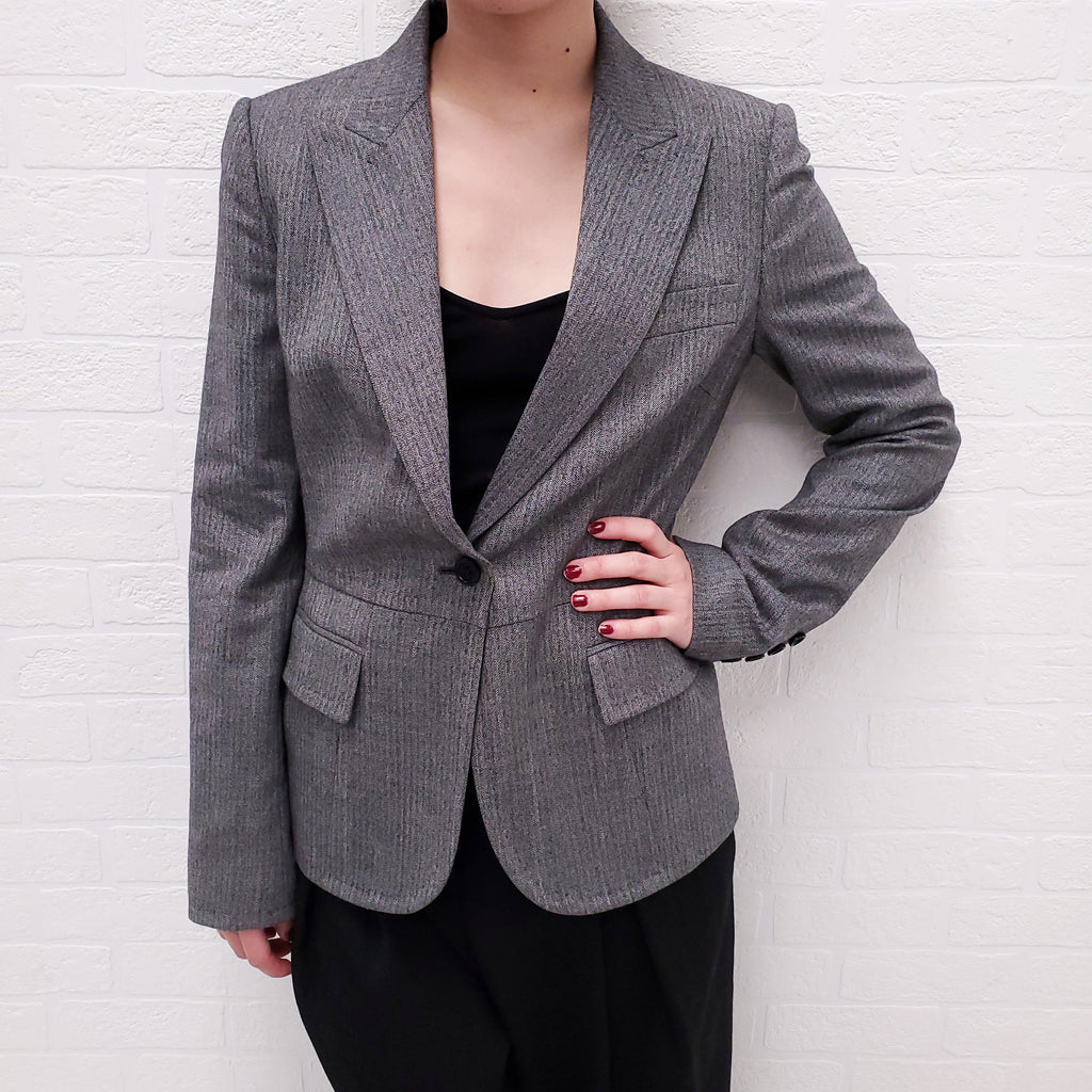 DOLCE & GABBANA GREY HOUNDSTOOTH BLAZER WITH LEOPARD INTERIOR - SIZE 40
