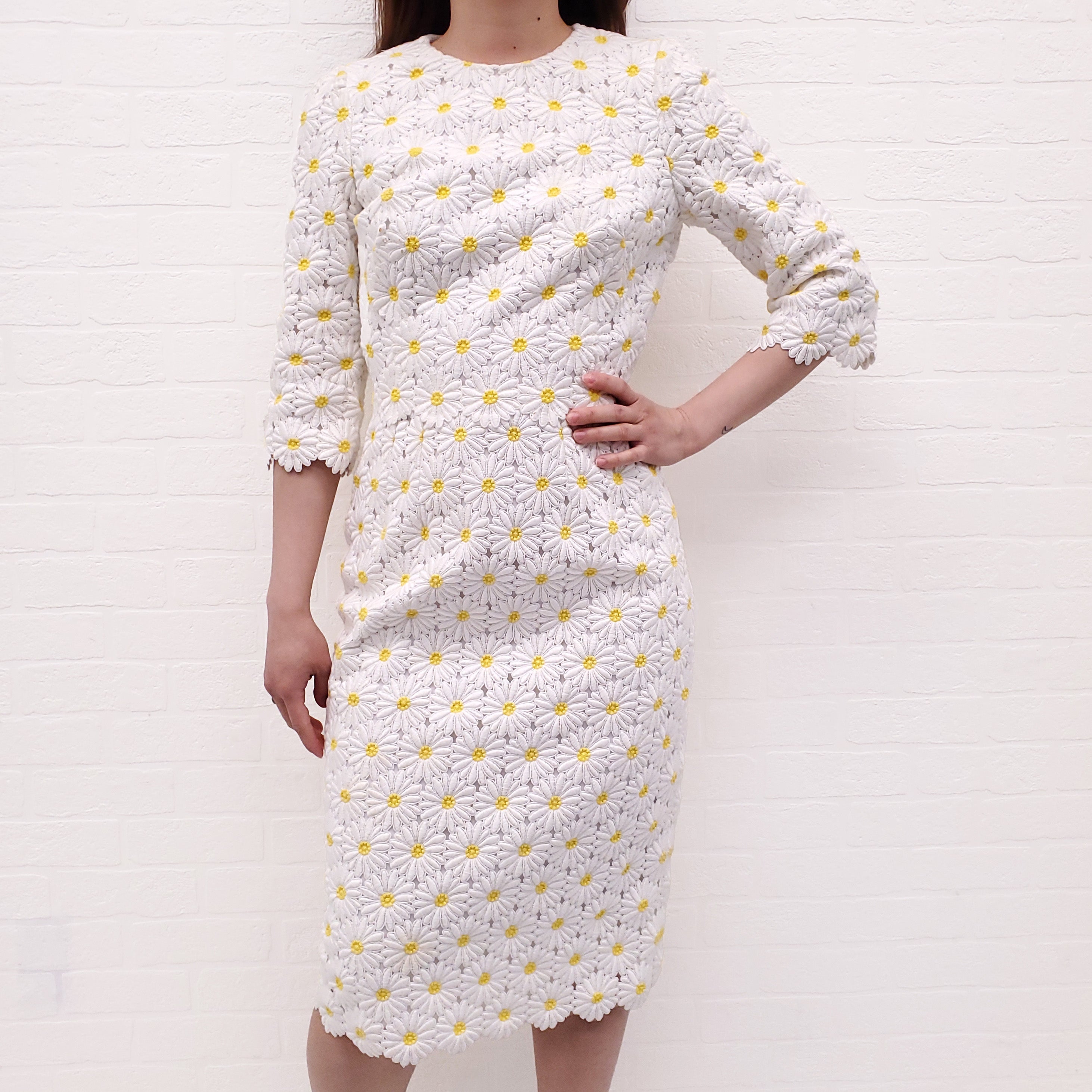 DOLCE & GABBANA WHITE DAISY DRESS - SIZE 38