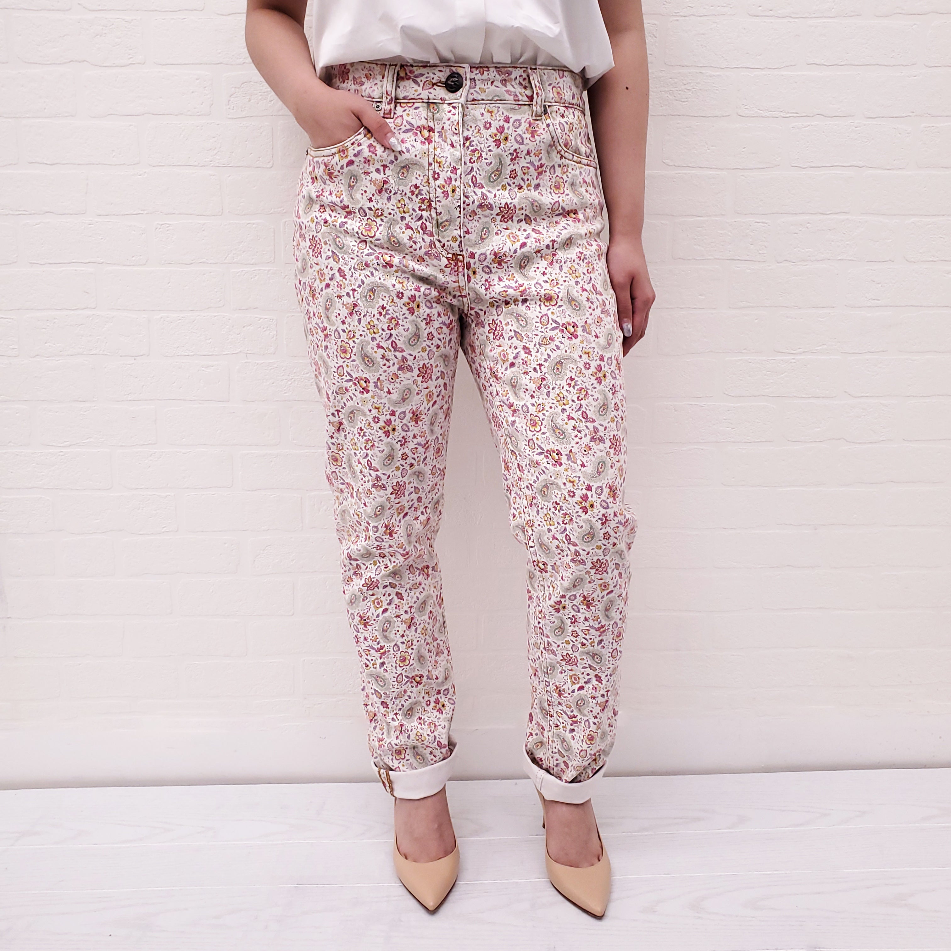 ETRO WHITE FLORAL AND PAISLEY JEANS - SIZE 30