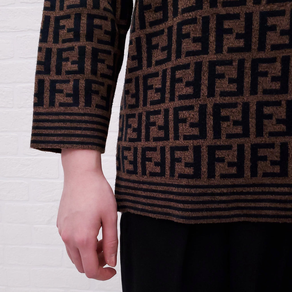 FENDI BROWN LOGO SWEATER - SIZE L