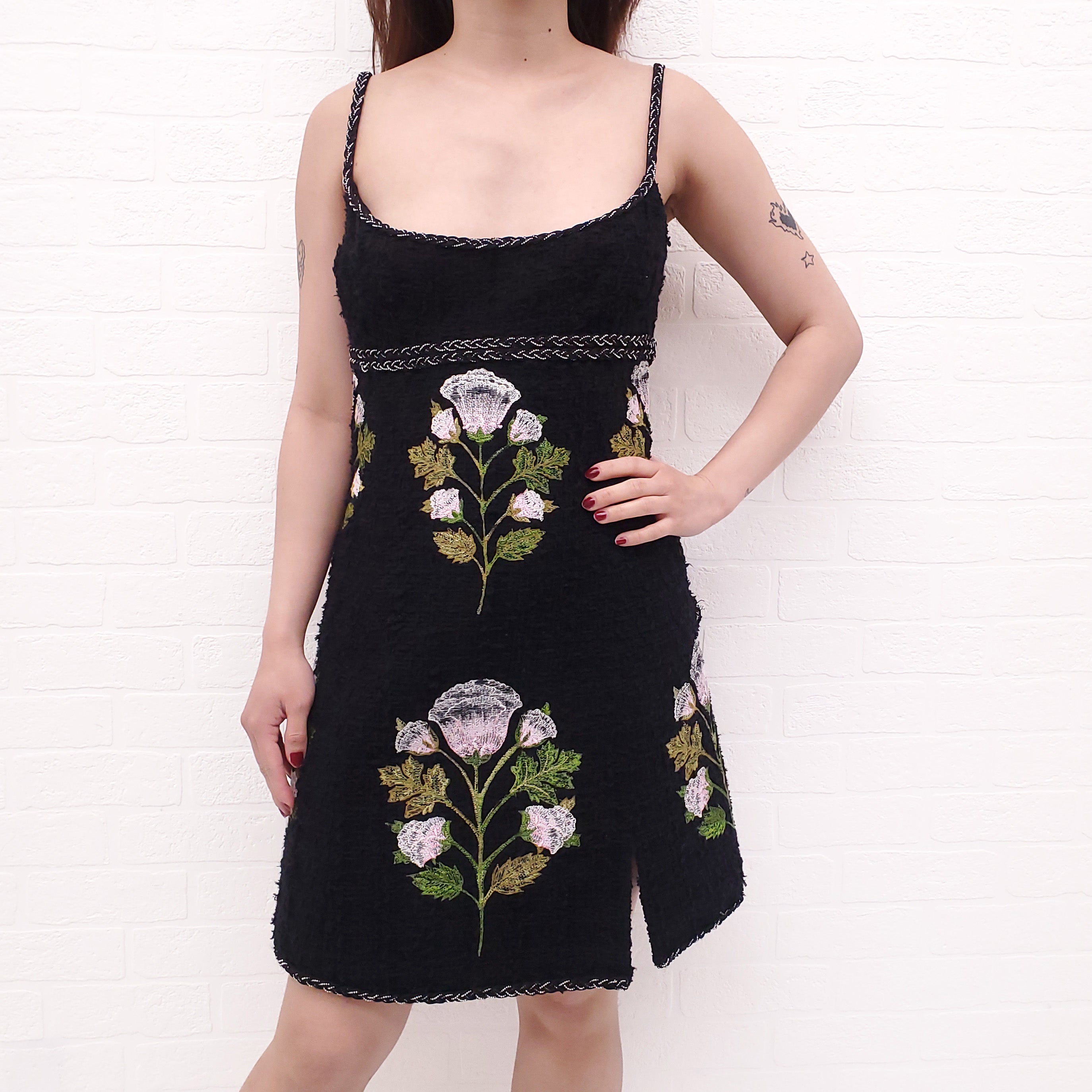 GIAMBATTISTA VALLI BLACK TWEED DRESS WITH FLORAL EMBROIDERY - SIZE 42
