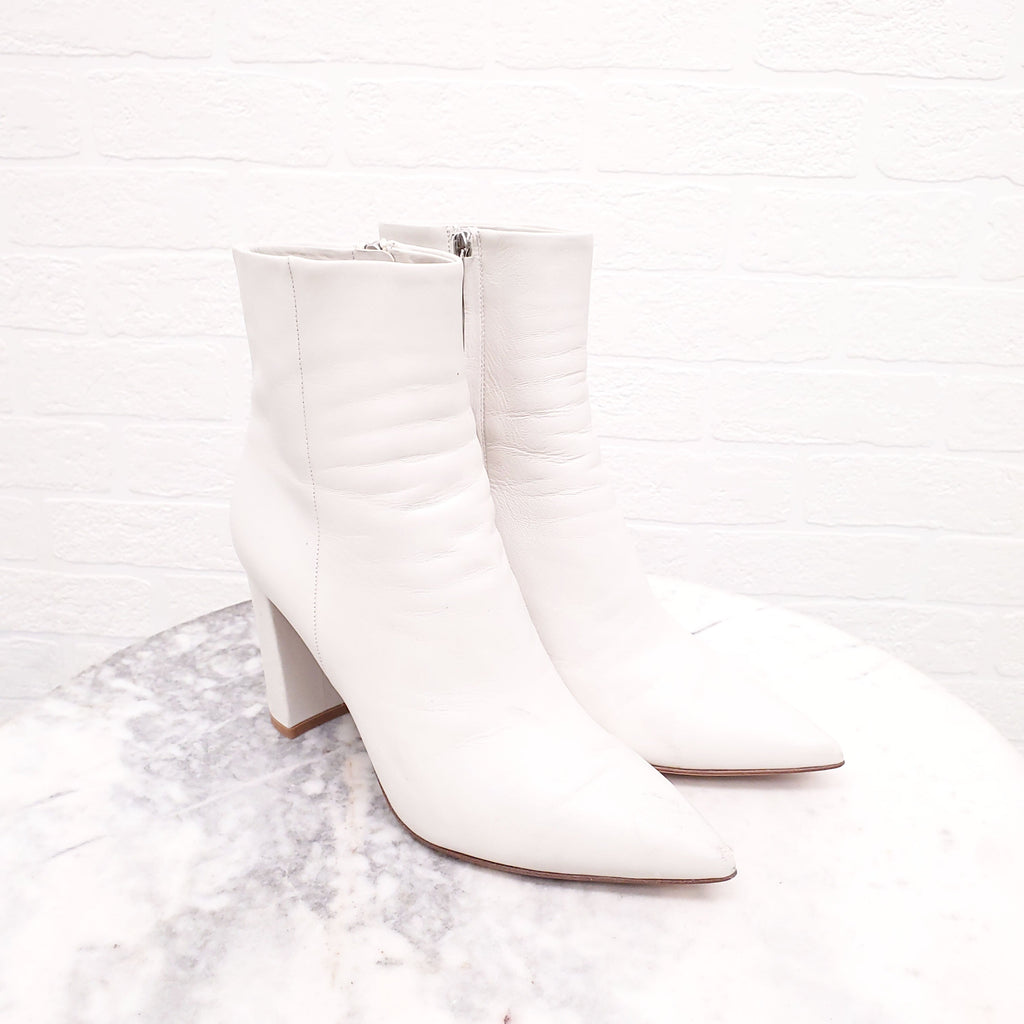 GIANVITO ROSSI CREAM LEATHER BOOTS - SIZE 37.5