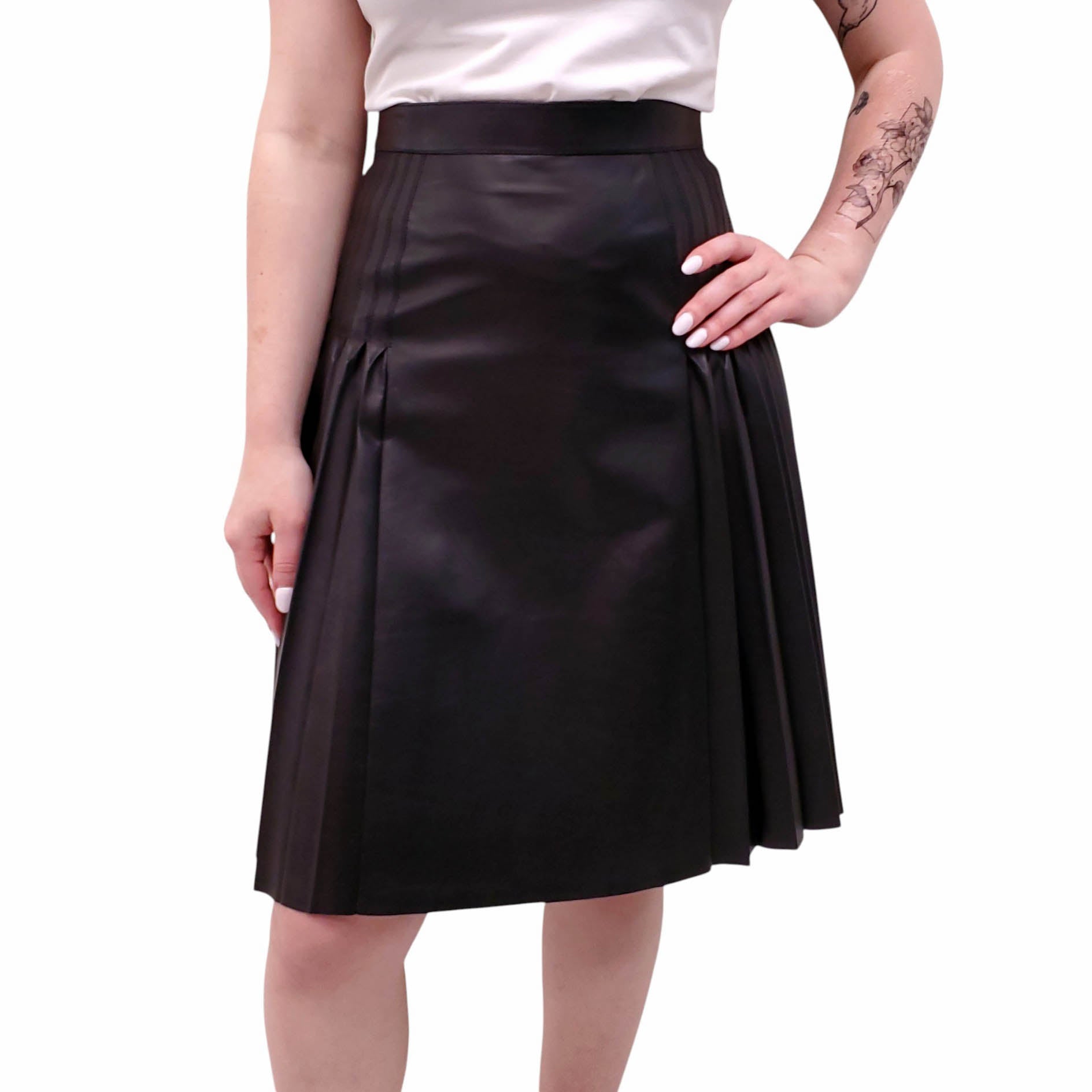 GIVENCHY BLACK LEATHER PLEATED SKIRT - SIZE 36