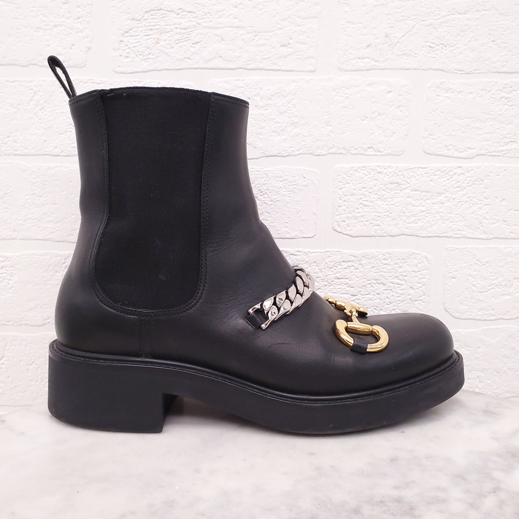 GUCCI BLACK BOOTS WITH HORSEBIT AND CHAIN DETAIL - SIZE 38