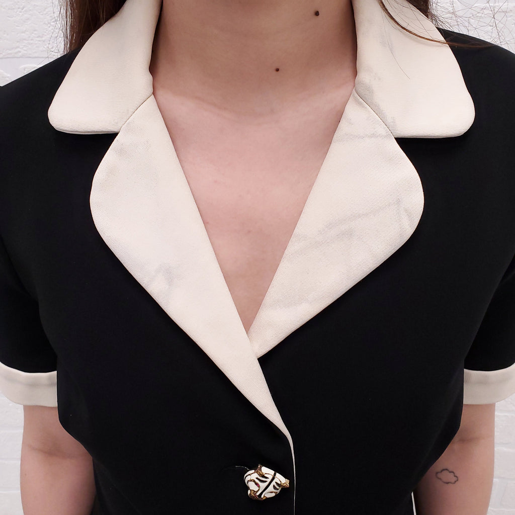 GUCCI BLACK DRESS WITH CREAM COLLAR AND TIGER BUTTONS - SIZE M