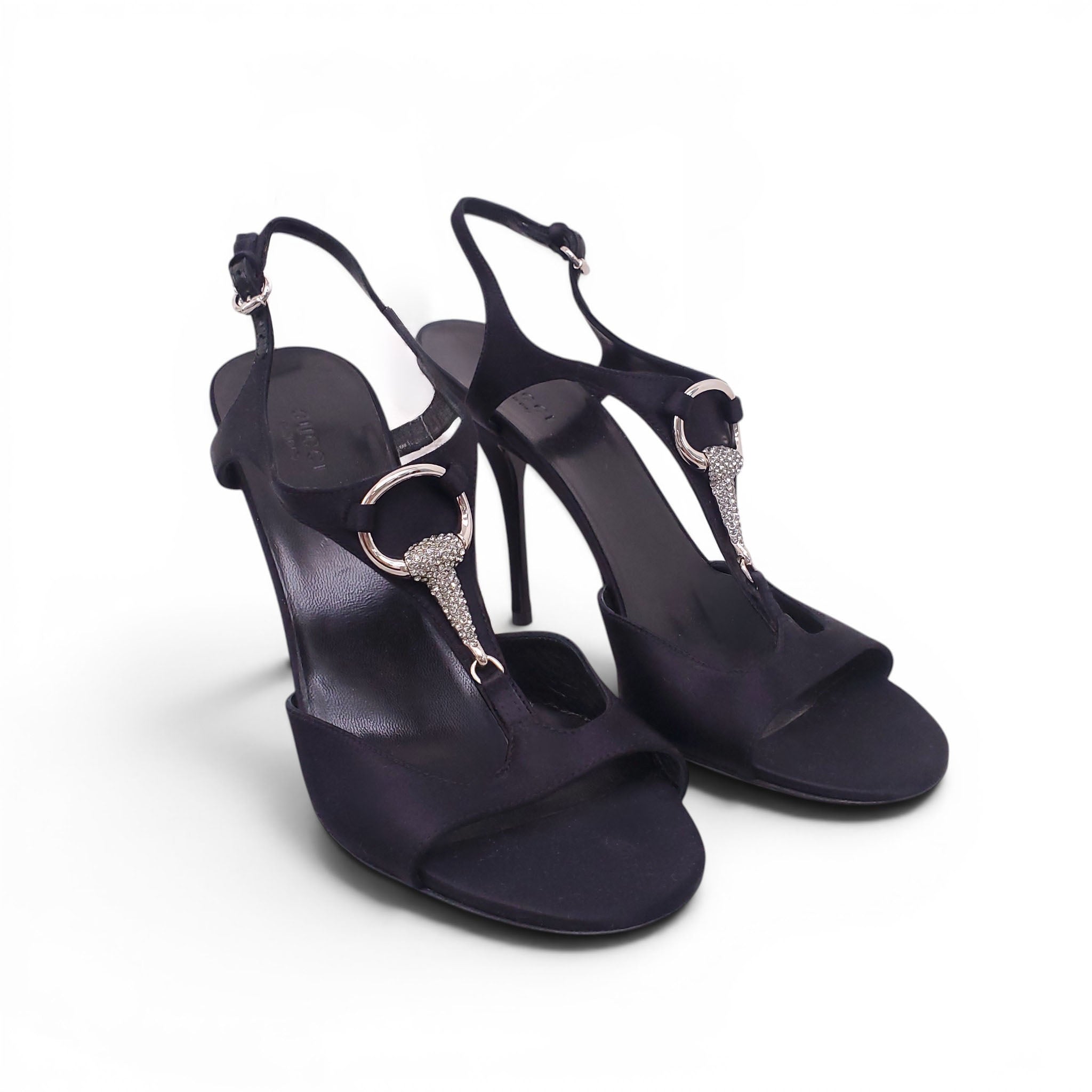 GUCCI BLACK SATIN HEELS WITH CRYSTAL EMBLEM DETAIL - SIZE 40