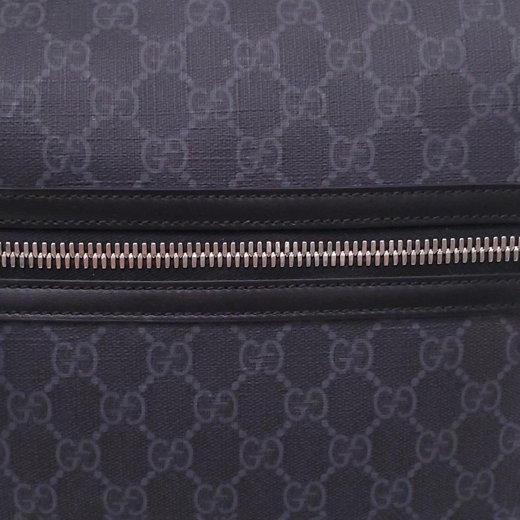 GUCCI BLACK SMALL MESSENGER BAG
