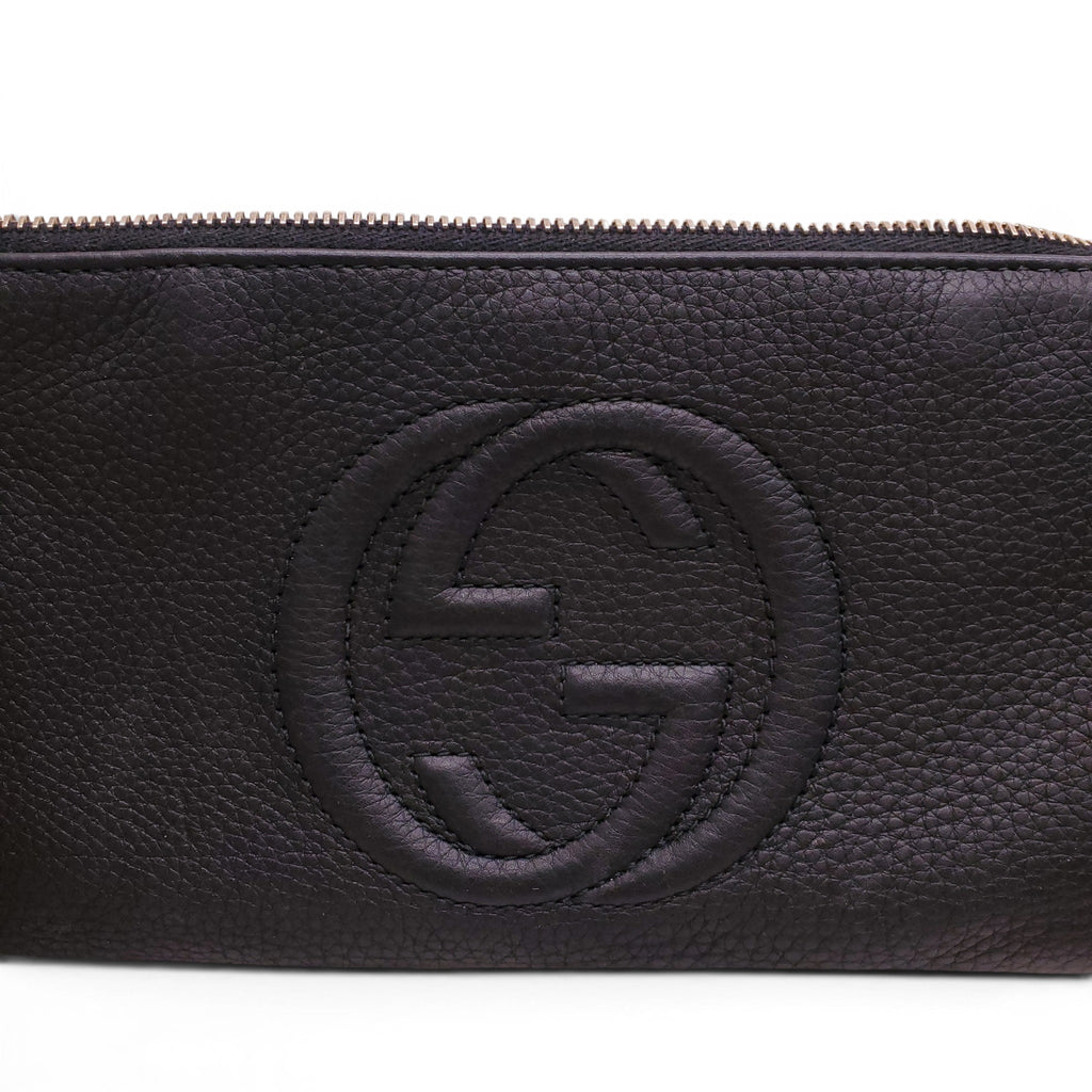 GUCCI BLACK SOHO WRISTLET BAG