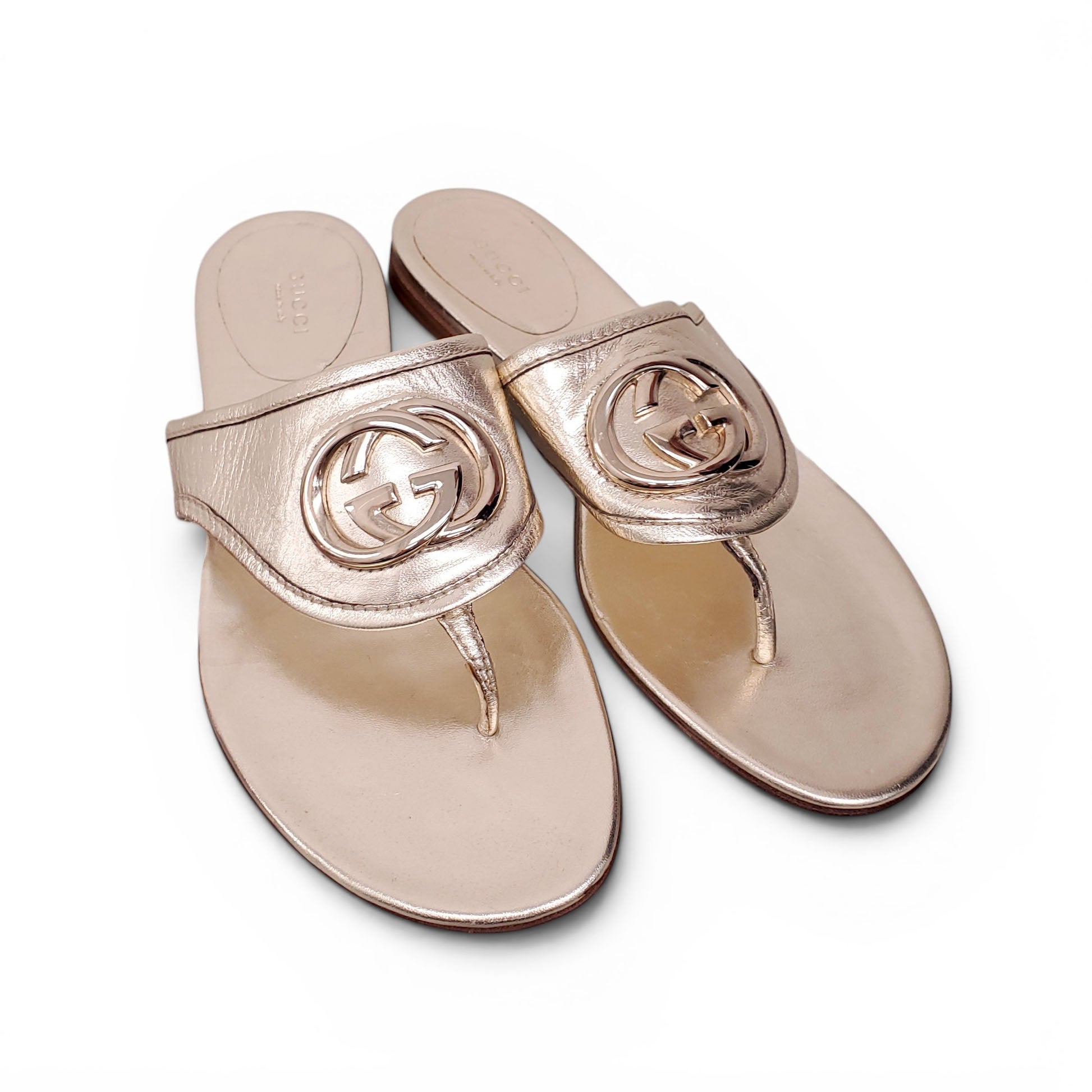 GUCCI GOLD METALLIC GG LOGO SANDALS - SIZE 9.5B