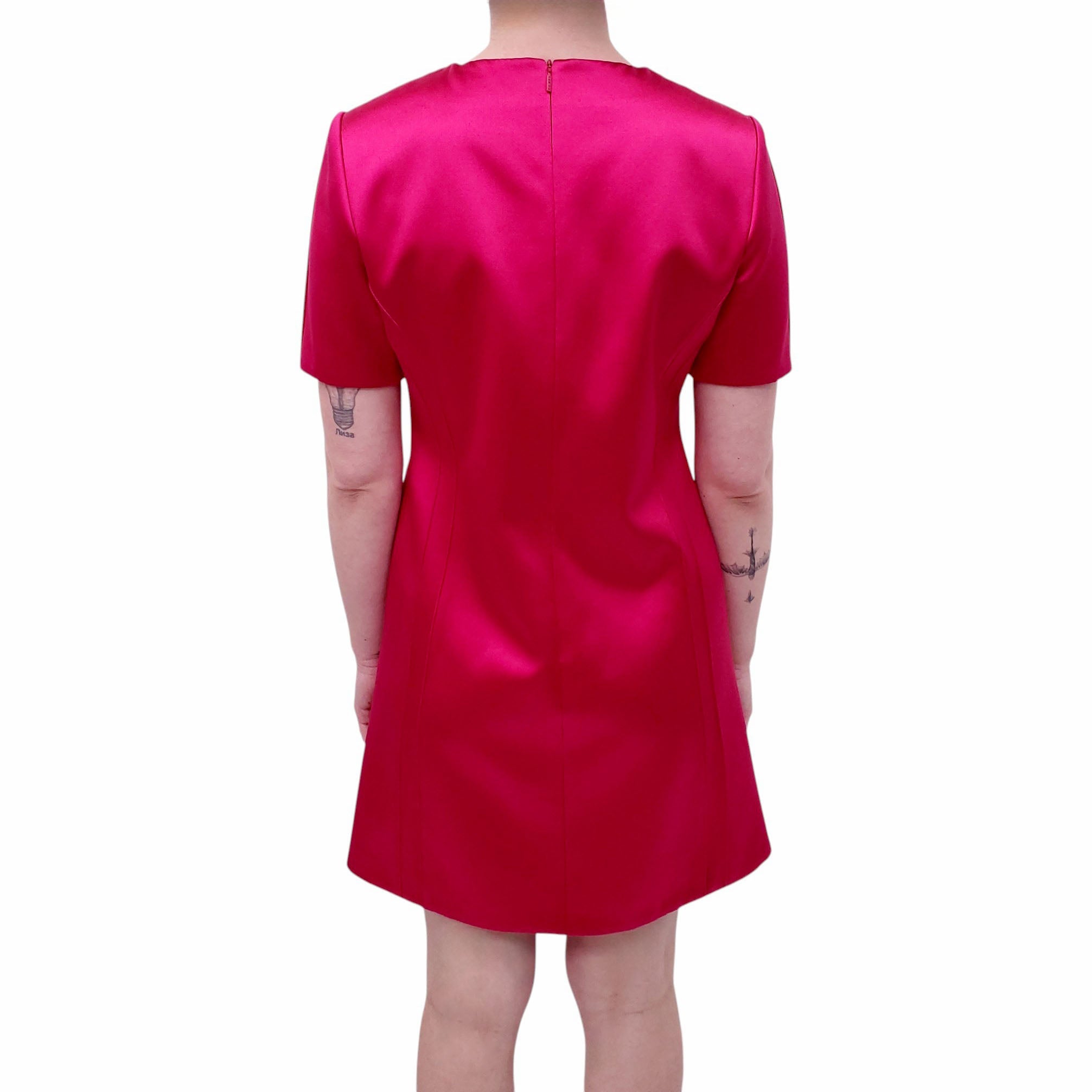 GUCCI PINK SATIN SHORT SLEEVE DRESS WITH ZIPPER DETAIL - SIZE 40