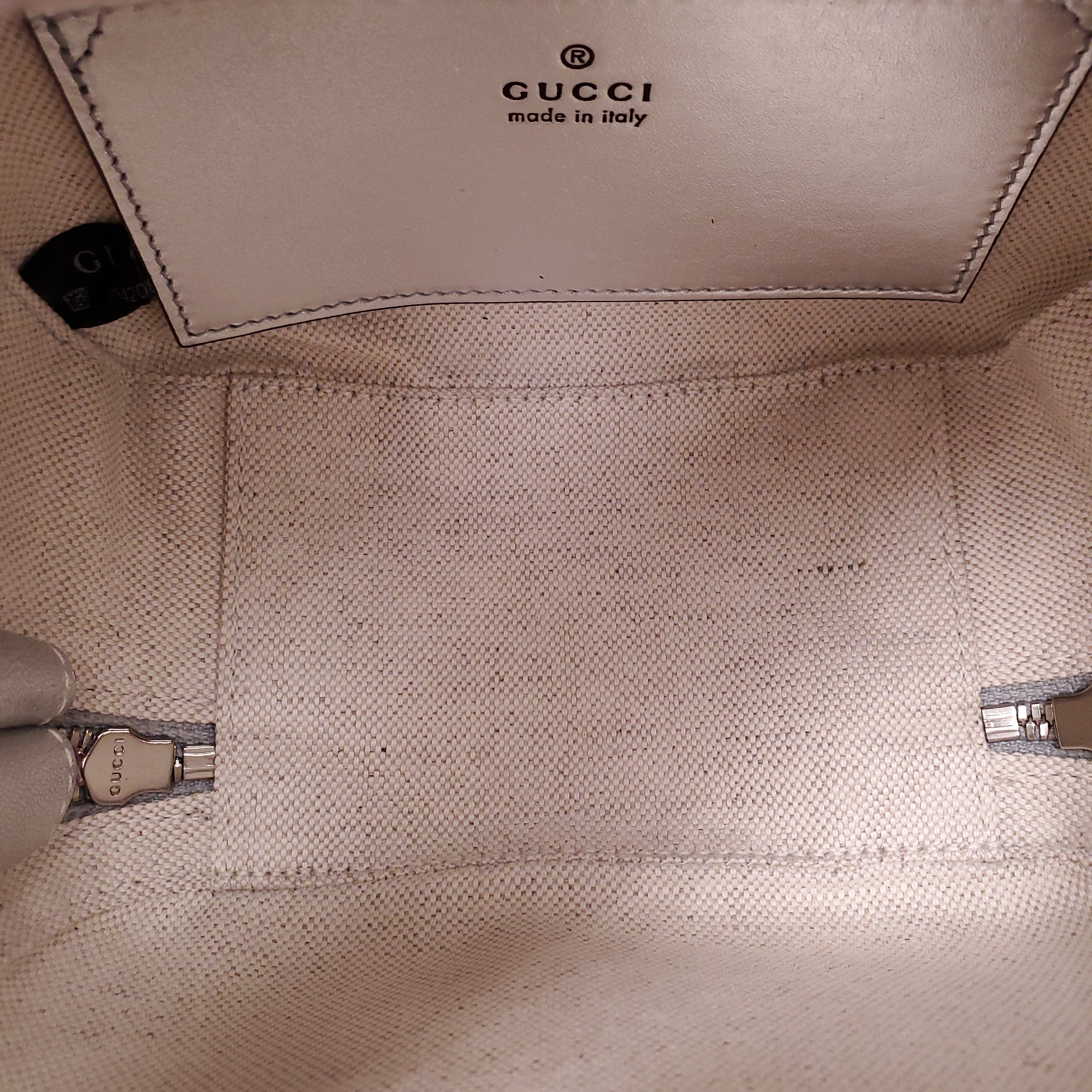 GUCCI SILVER METALLIC LOGO CROSSBODY BAG