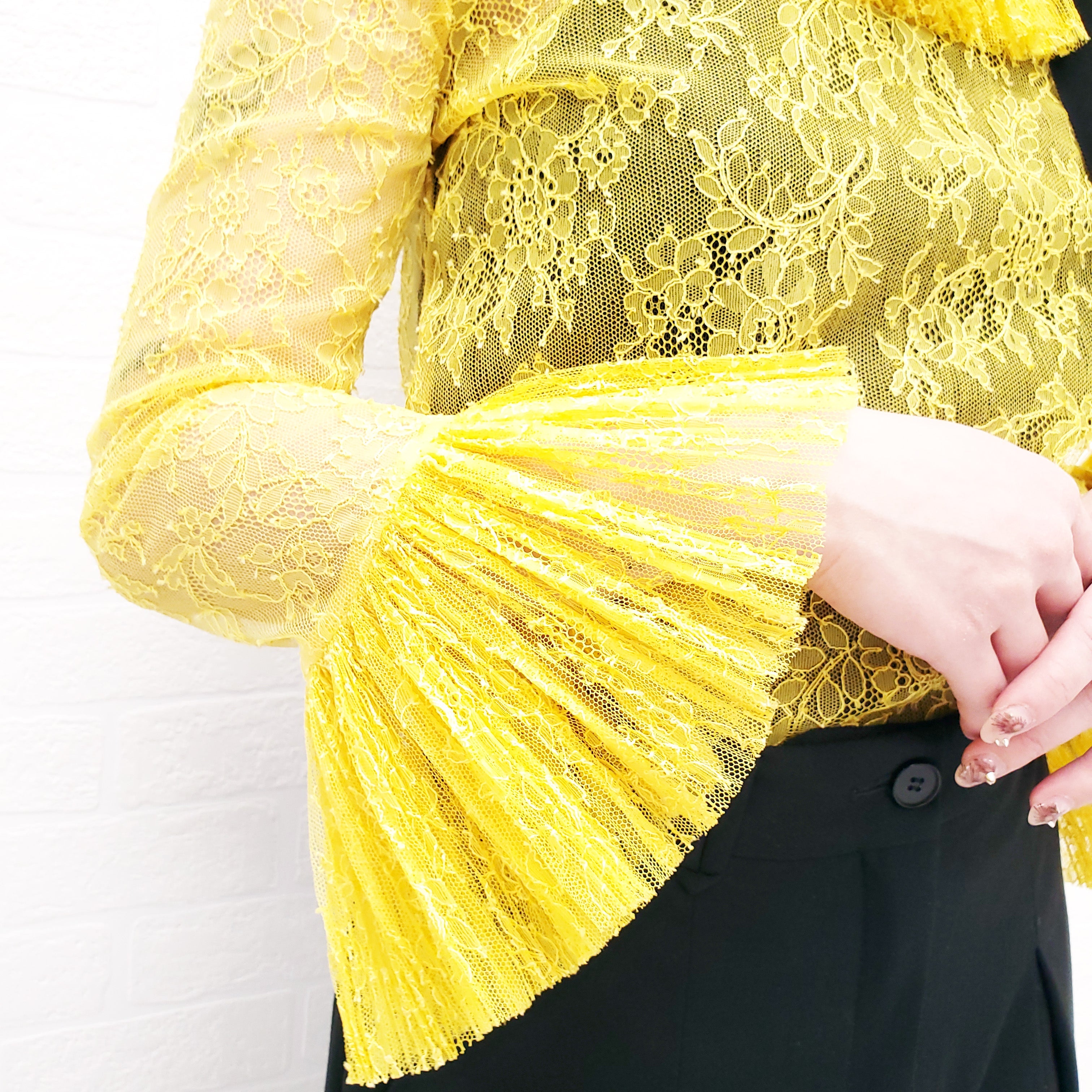 GUCCI YELLOW LACE BLOUSE WITH BLACK RIBBON DETAIL - SIZE 38