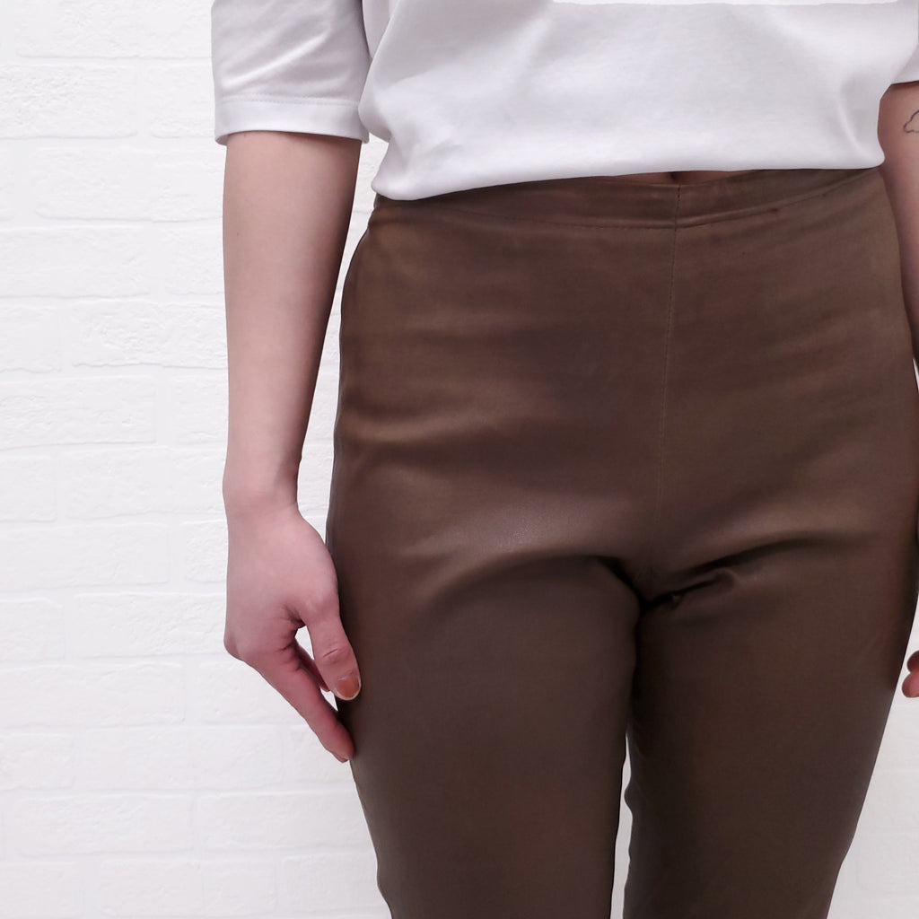HAIDER ACKERMANN BROWN LEATHER PANTS - SIZE 38