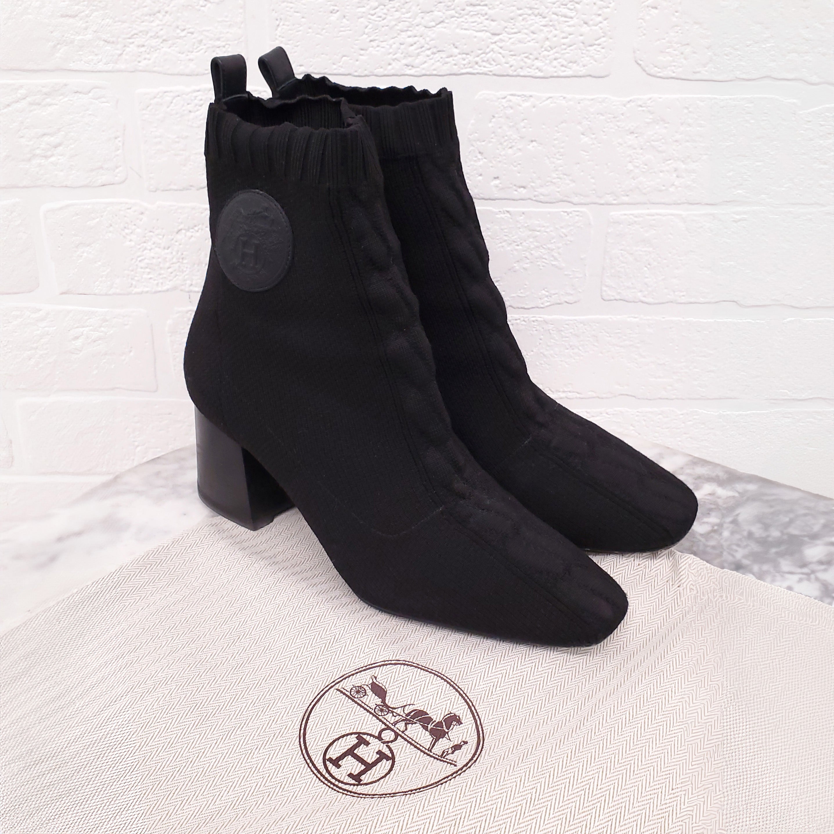 HERMÈS BLACK 'VOVLER 60' ANKLE BOOT- SIZE 36