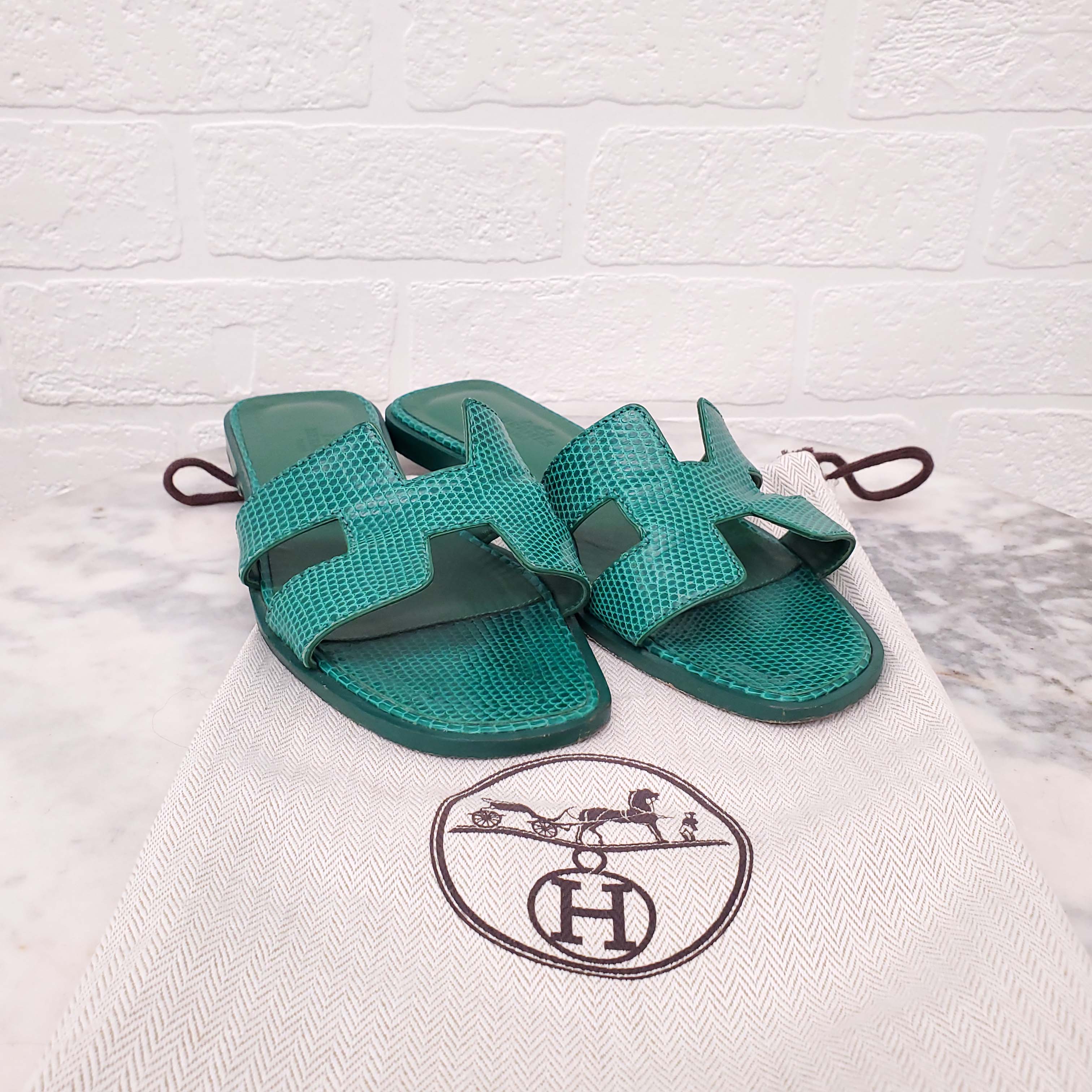 HERMÈS FOREST GREEN LIZARD ORAN SANDALS - SIZE 36