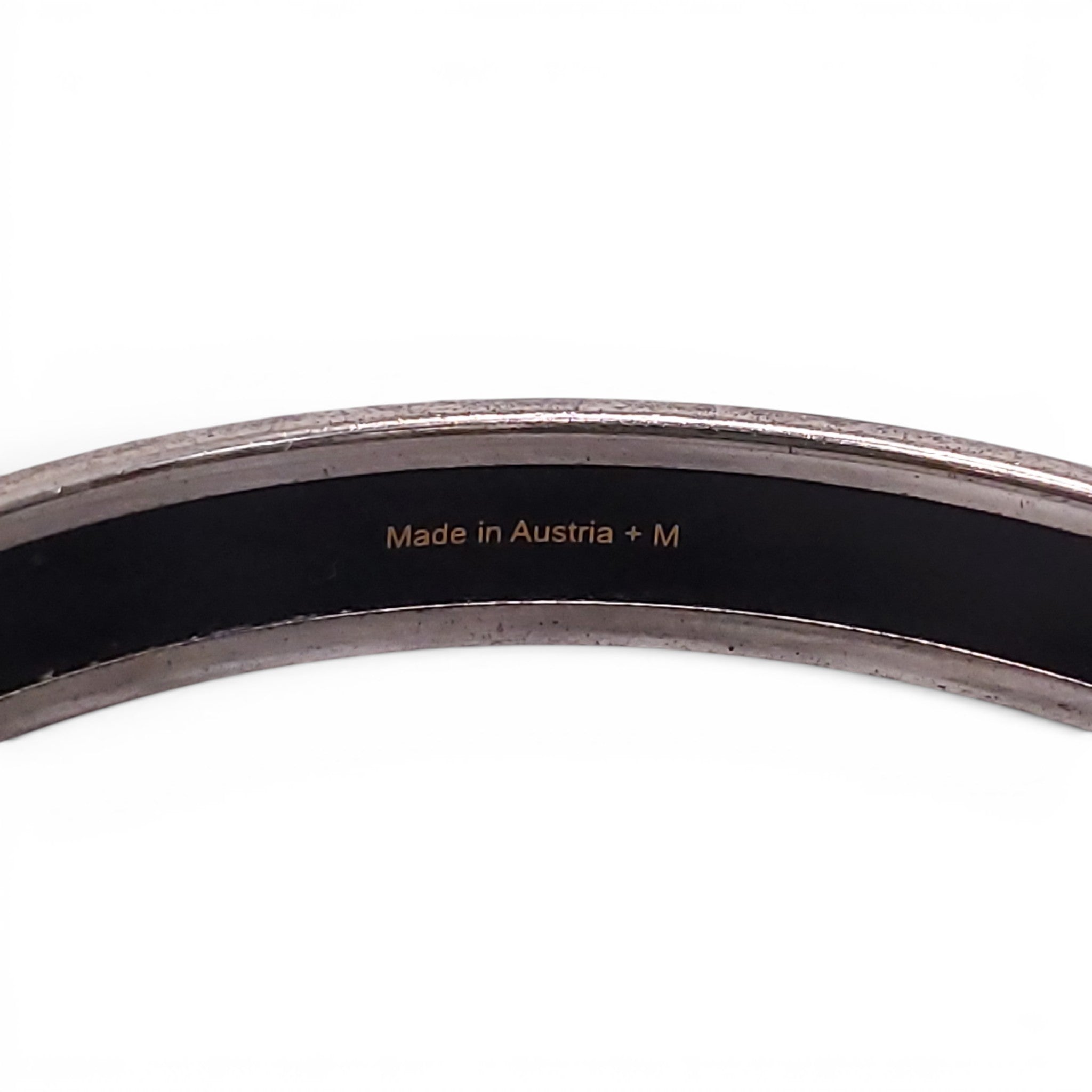 HERMÈS THIN GEOMETRIC PATTERNED BANGLE - SIZE 70