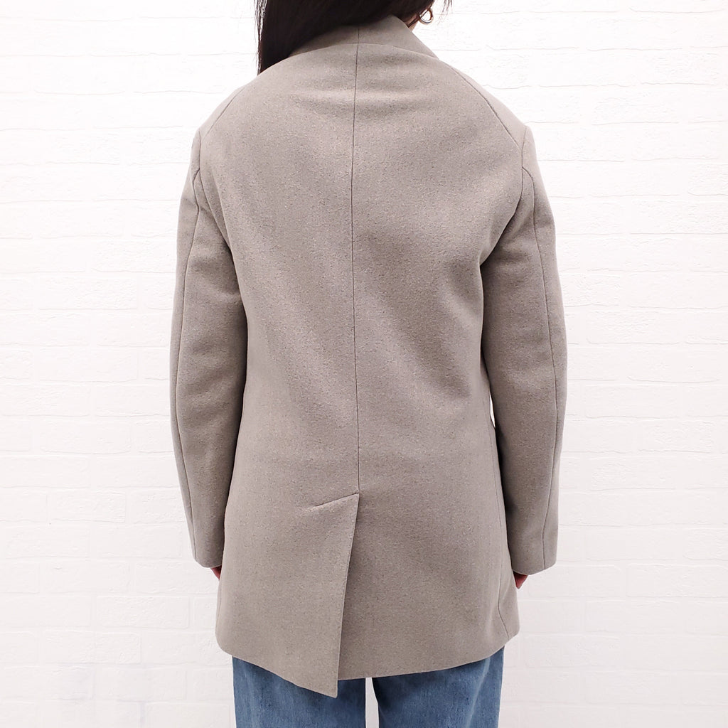 JACQUEMUS CABAN DOUBLE BREASTED VIGRIN WOOL BLEND JACKET - SIZE 34