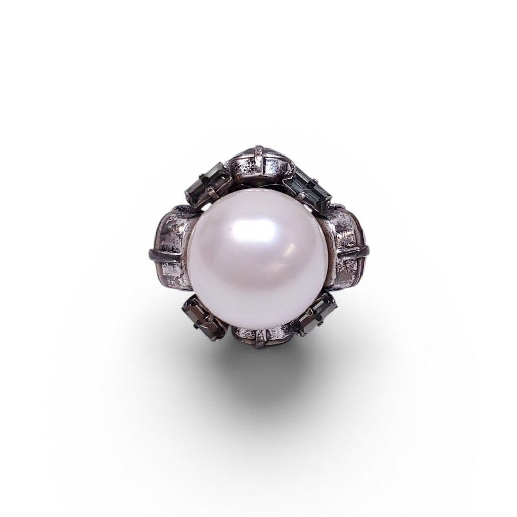 LANVIN LARGE PEARL AND CRYSTAL RING - SIZE 7