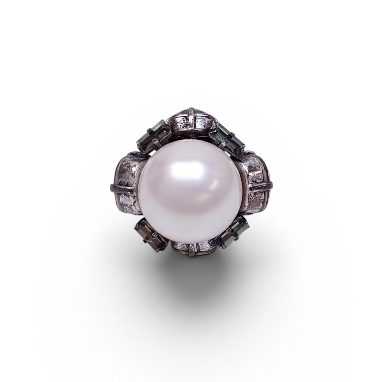LANVIN LARGE PEARL AND CRYSTAL RING - SIZE 7