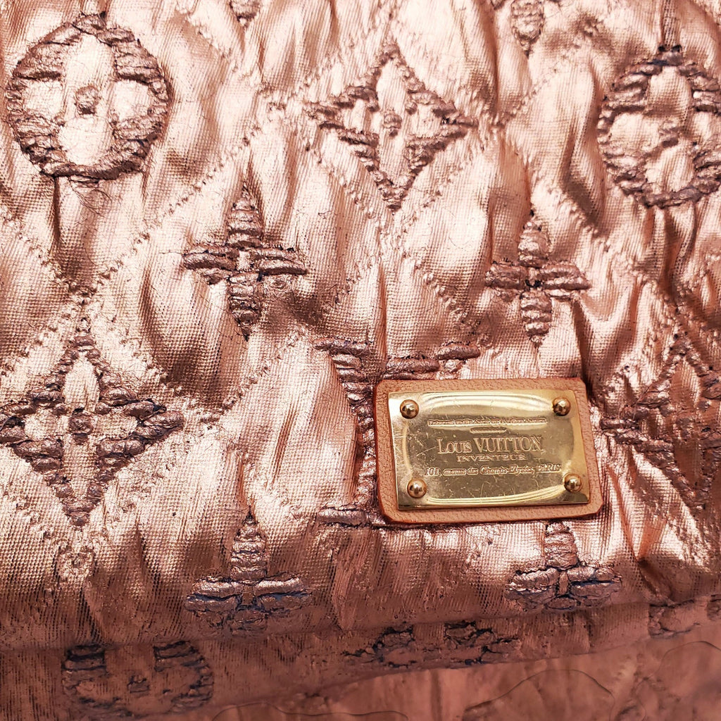 LOUIS VUITTON METALLIC LIMELIGHT MM CLUTCH