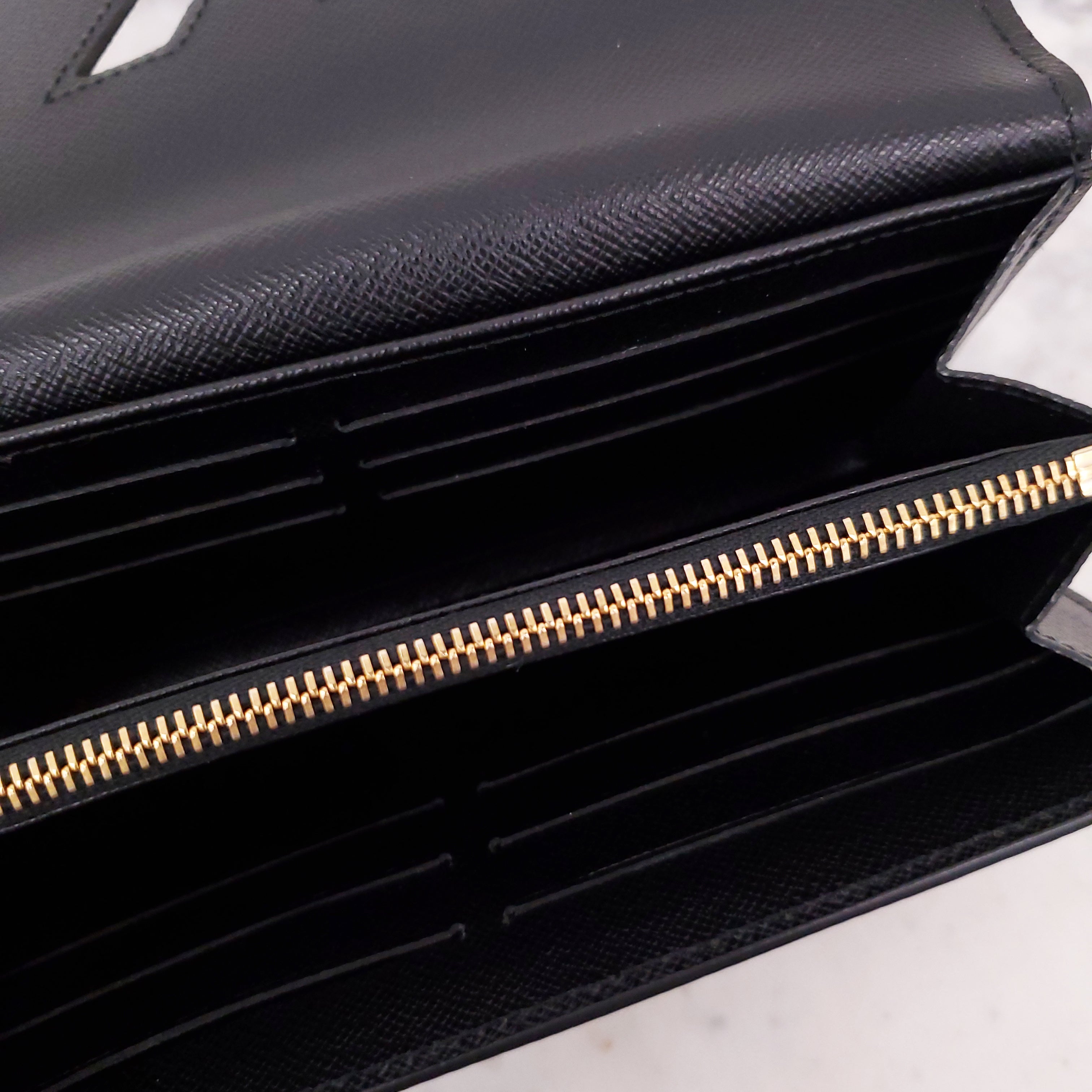 LOUIS VUITTON MONOGRAM EPI KABUKI TWIST WALLET