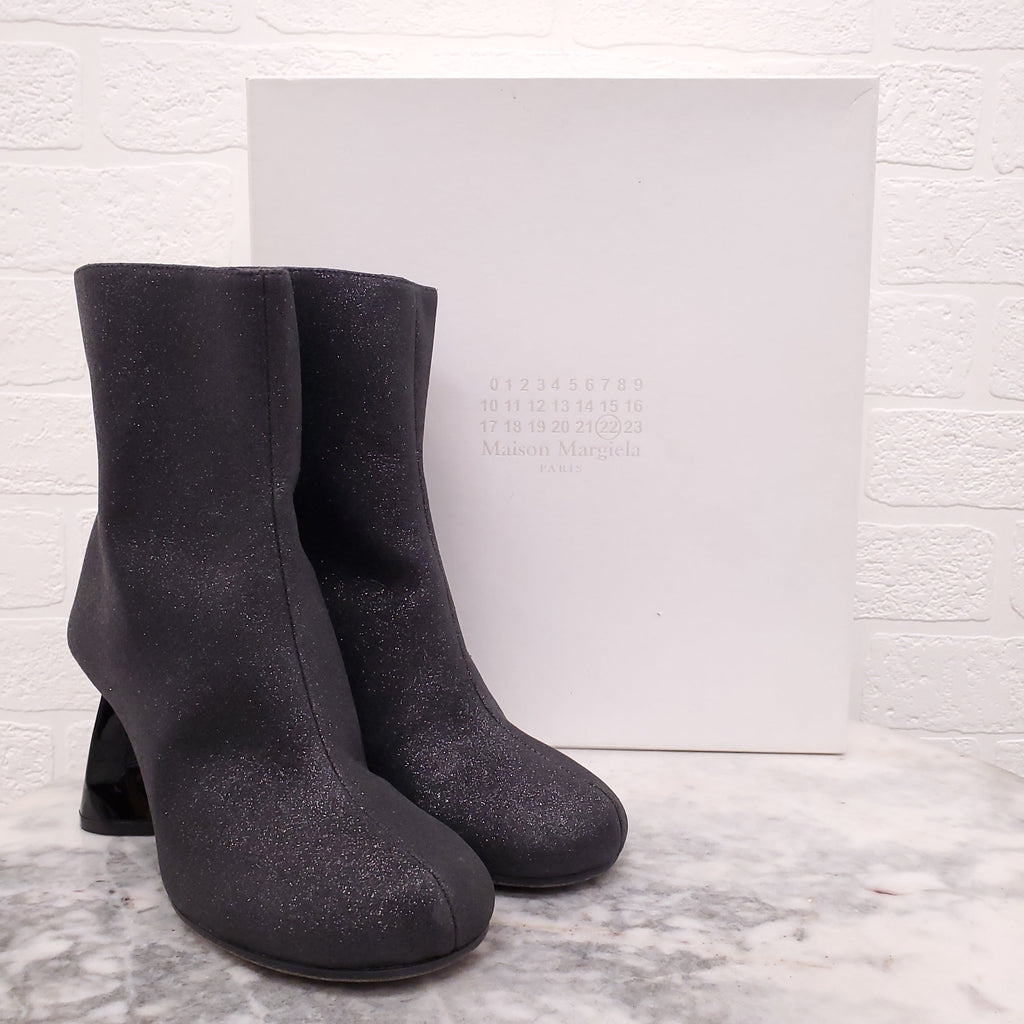 MAISON MARGIELA BOOT WITH CRUSHED HEEL - SIZE 35.5