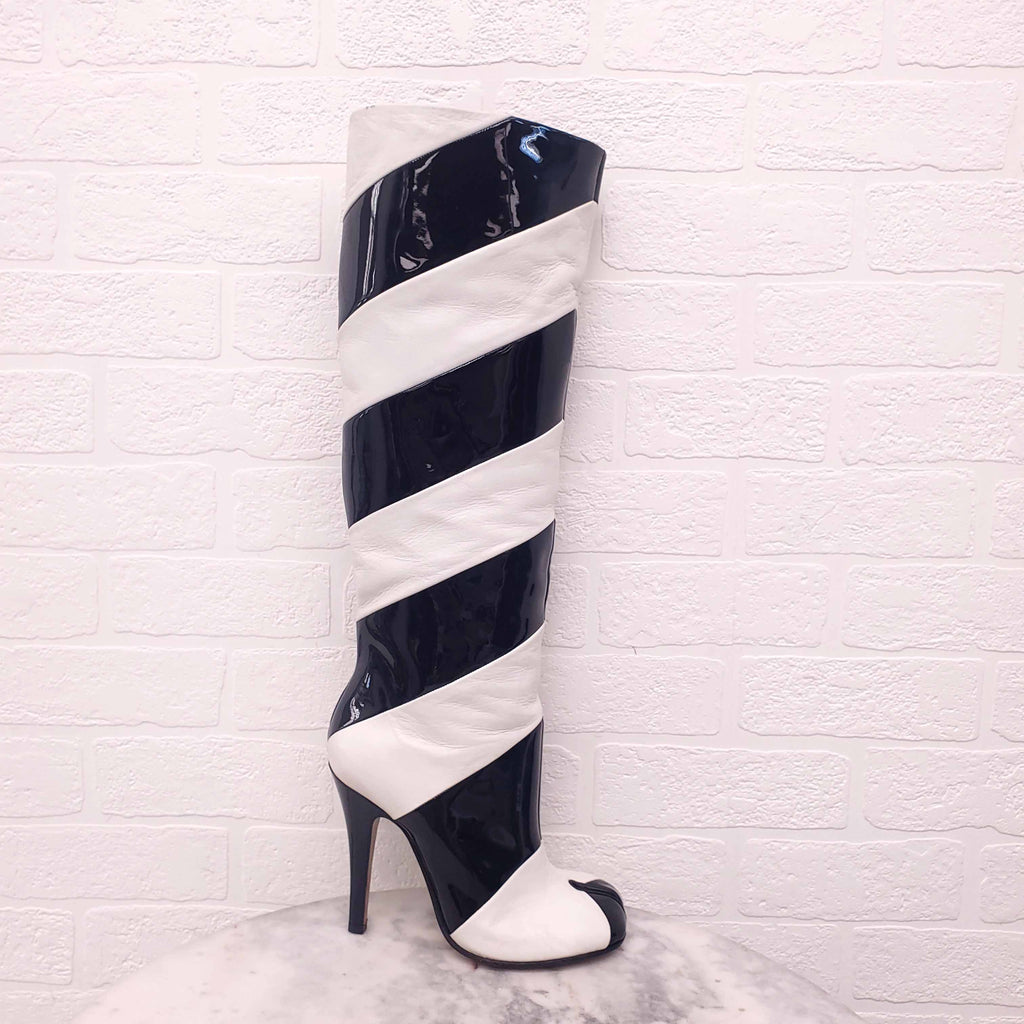 MAISON MARGIELA TABI BOOTS IN BLACK PATENT AND WHITE LEATHER - SIZE 38