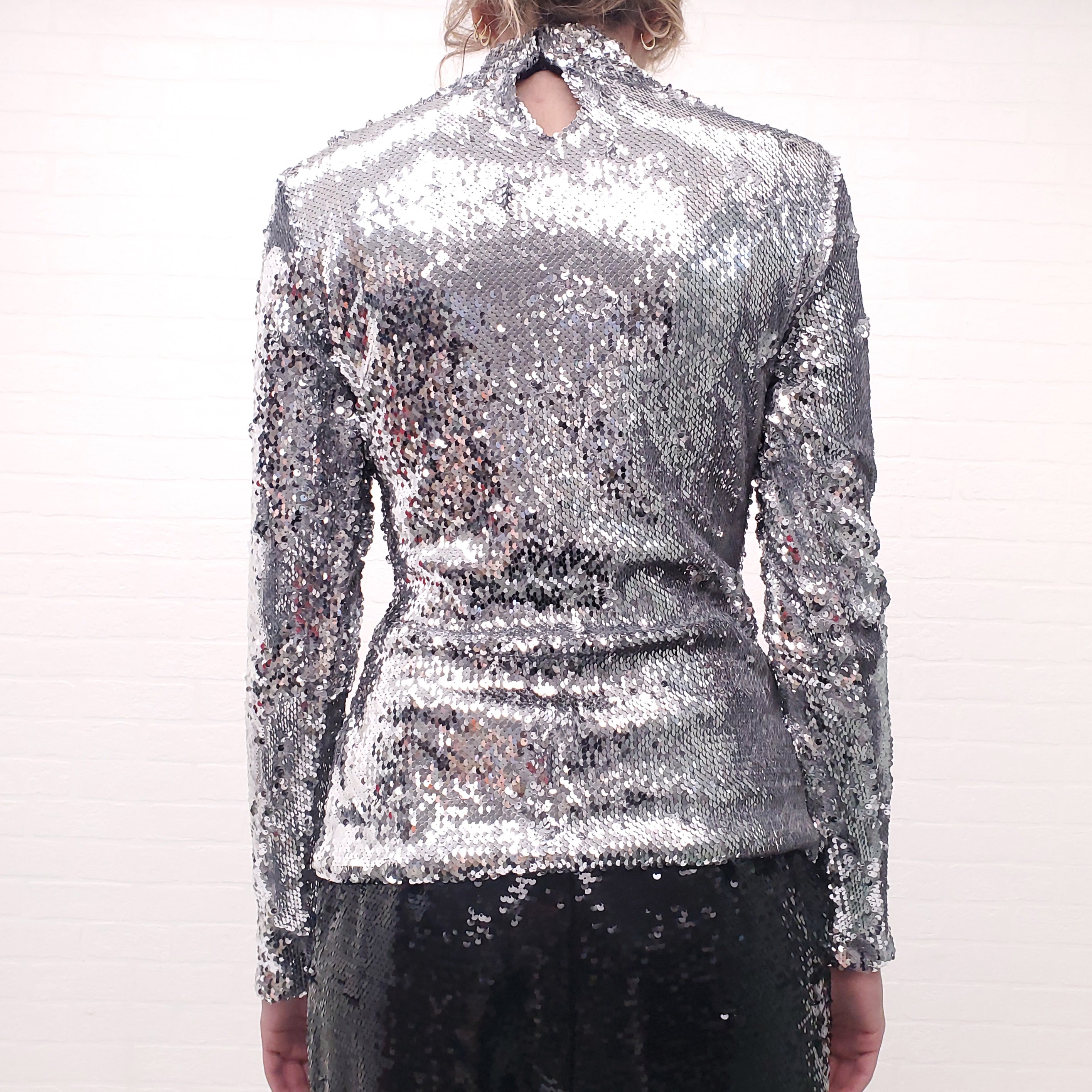 MILLY SILVER SEQUIN LONG SLEEVE TOP - SIZE 4