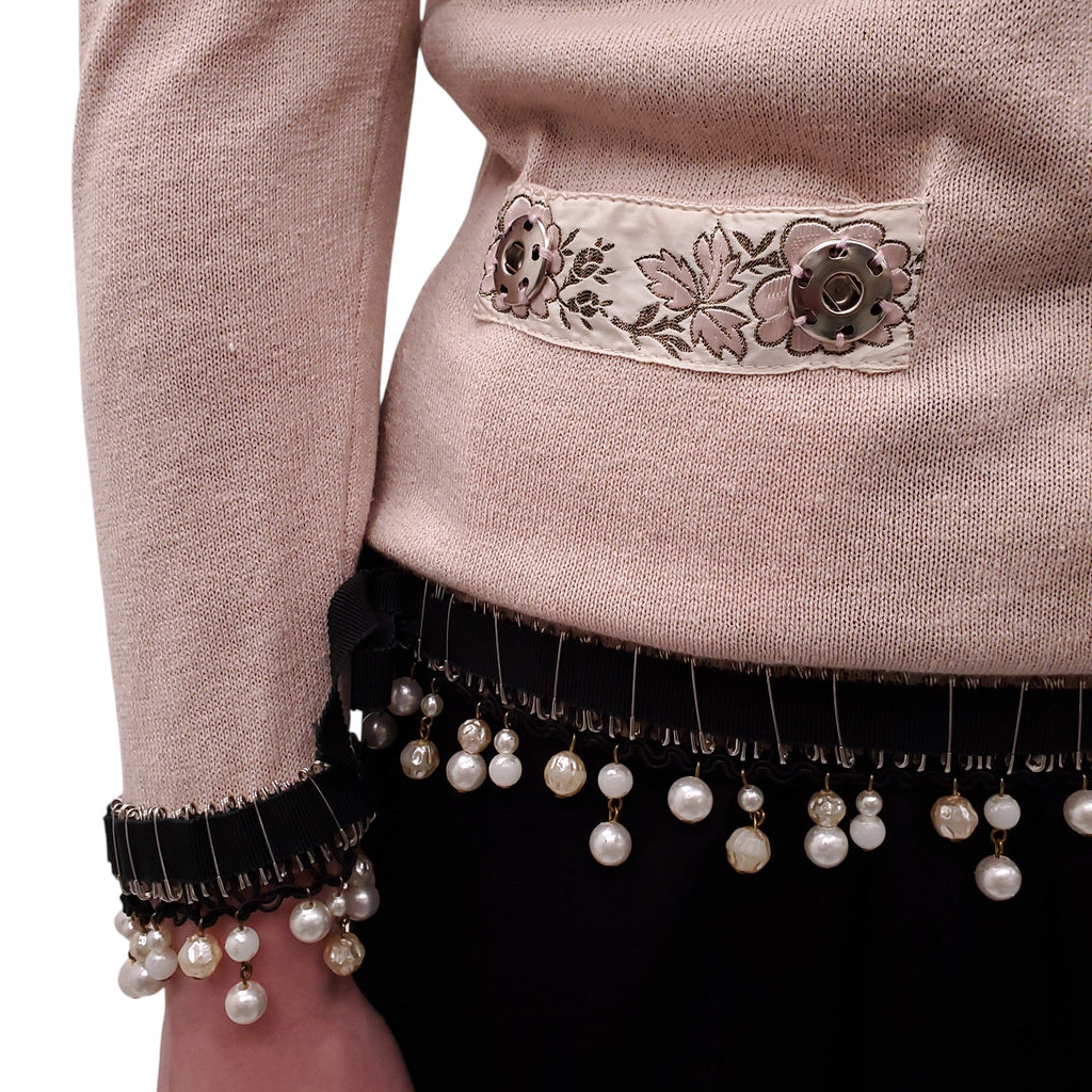 MOSCHINO BLUSH PINK SWEATER WITH FLORAL PEARL DETAILS - SIZE S