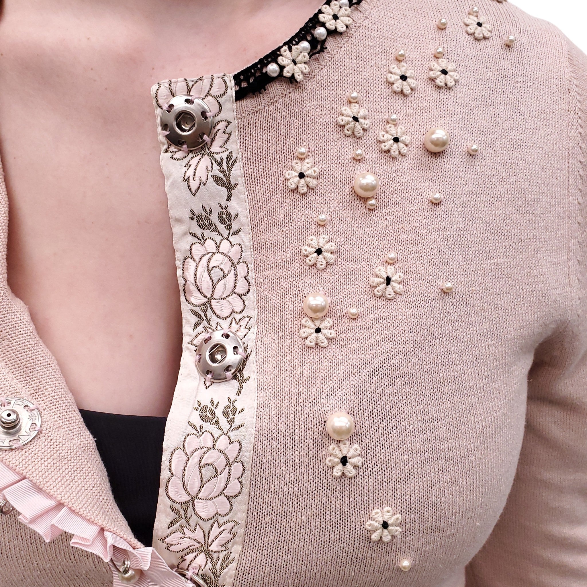 MOSCHINO BLUSH PINK SWEATER WITH FLORAL PEARL DETAILS - SIZE S