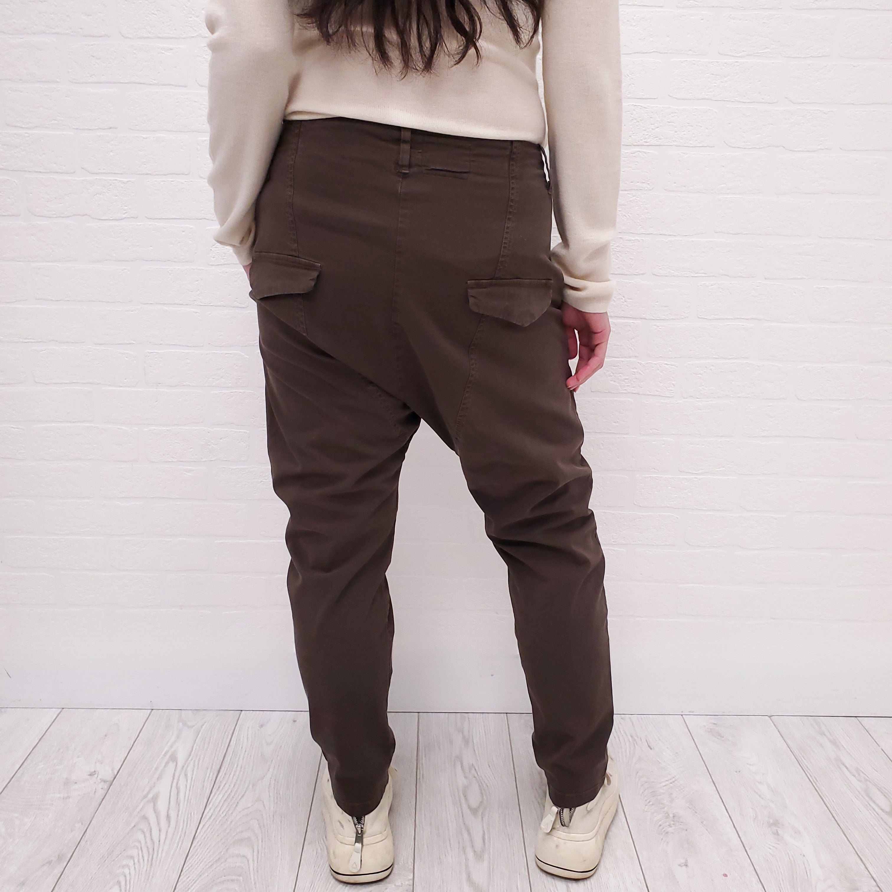 NILI LOTAN BROWN 'PARIS' PANTS - SIZE 2