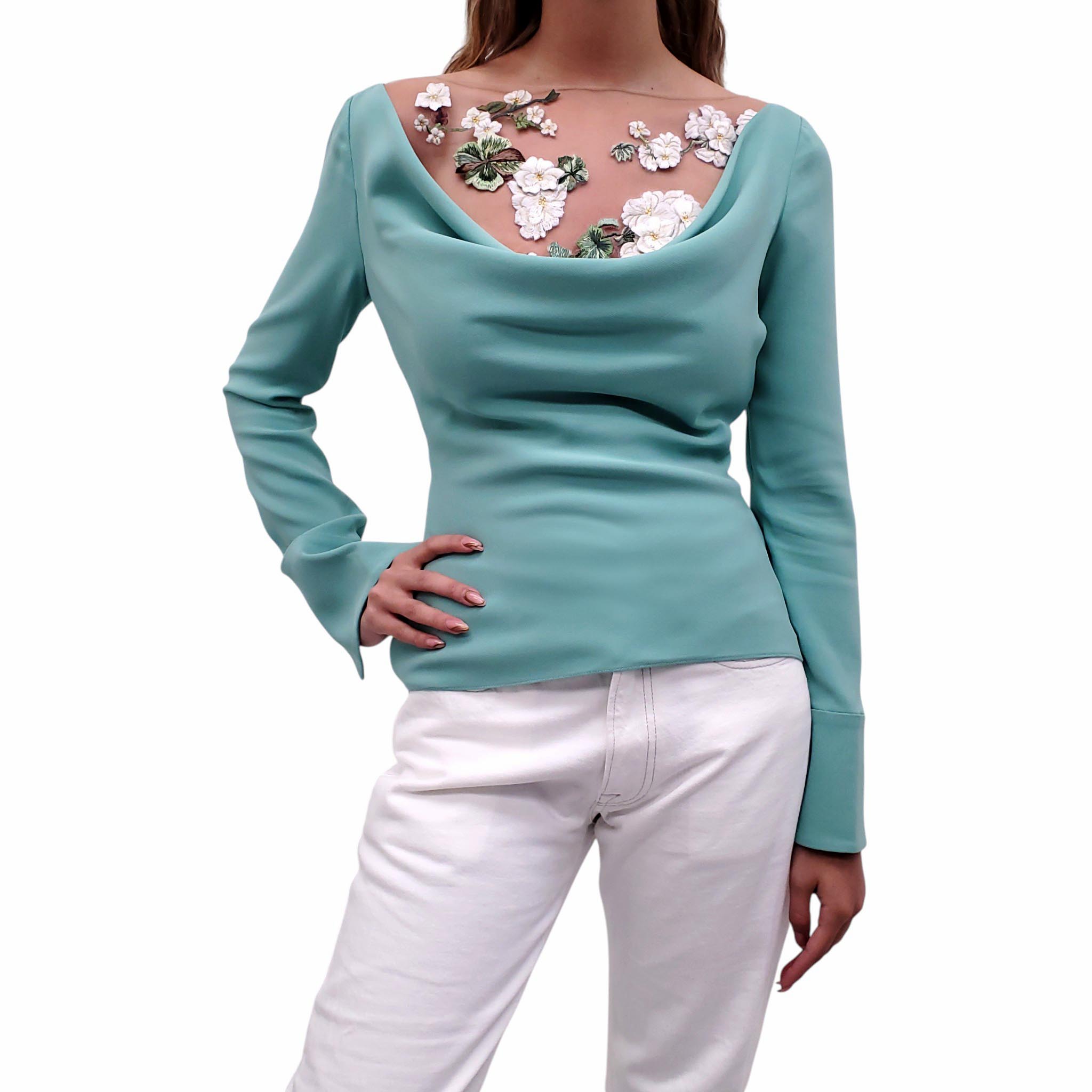 OSCAR DE LA RENTA TURQUOISE DRAPED TULLE BLOUSE WITH FLORAL APPLIQUÉ - SIZE 4