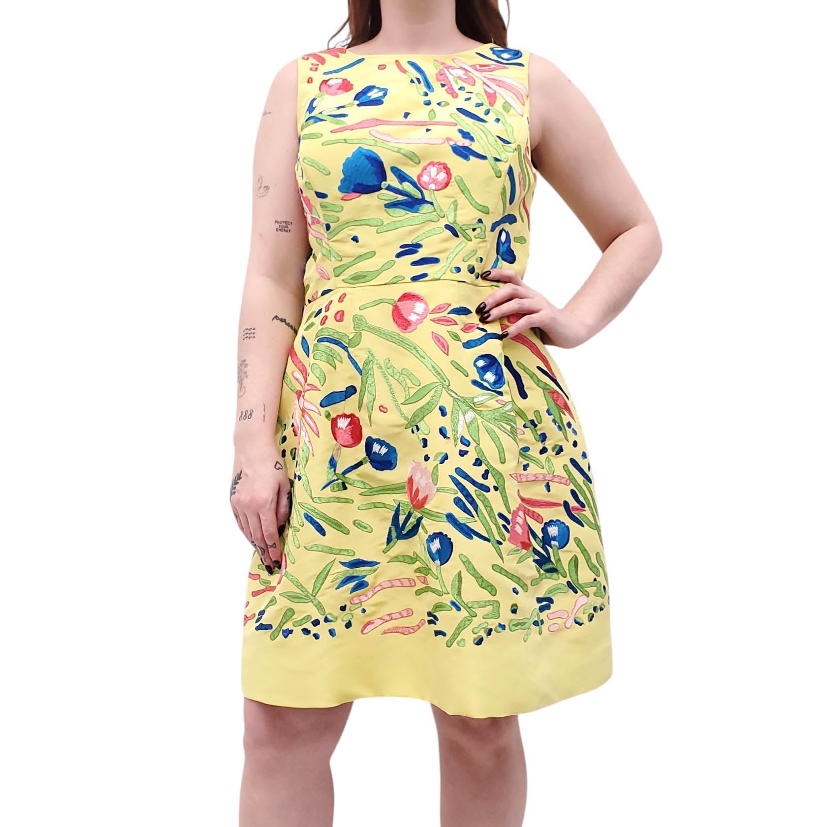 OSCAR DE LA RENTA YELLOW TAFFETA DRESS WITH FLORAL APPLIQUE - SIZE 8