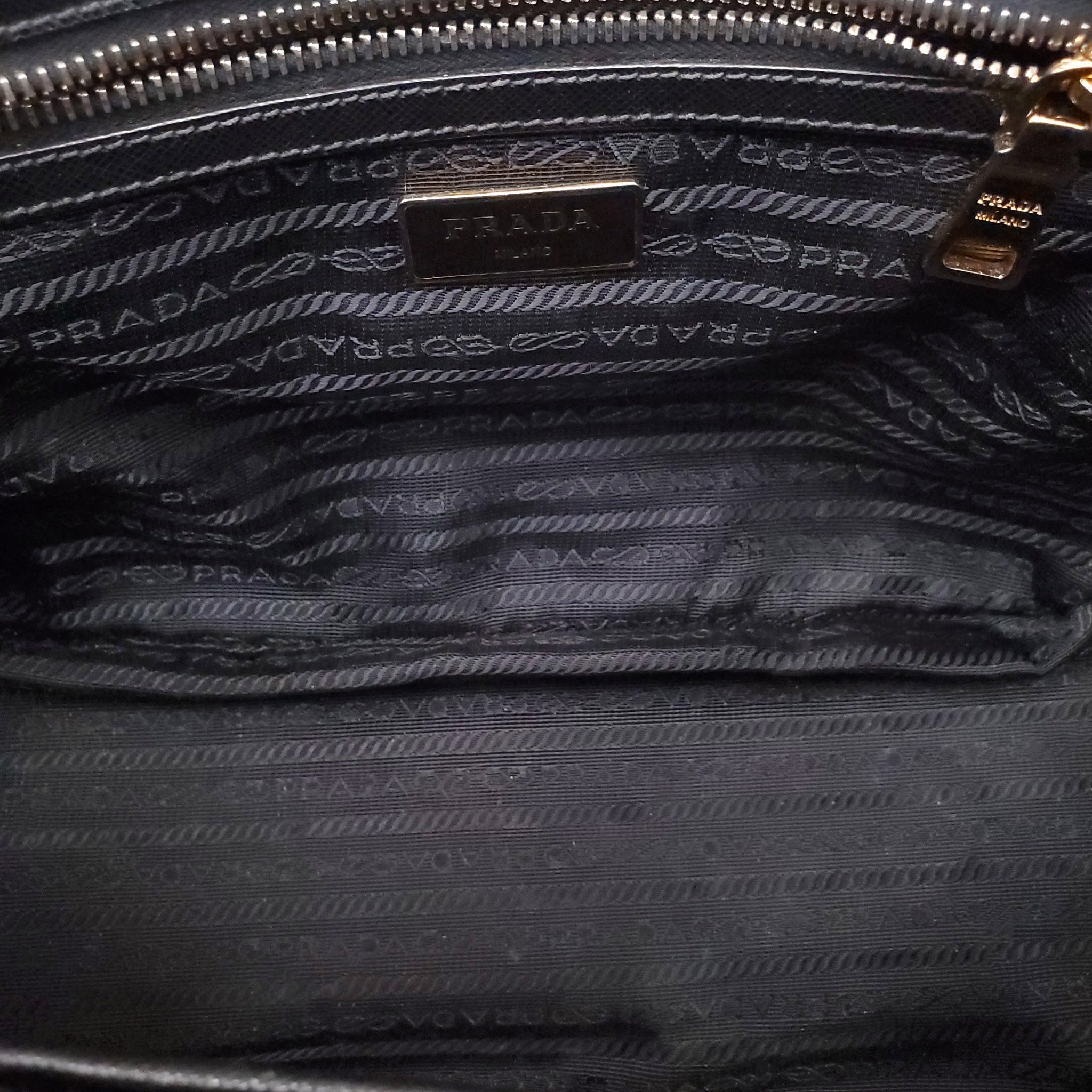 PRADA BLACK LEATHER GALLERIA SAFFIANO TOTE BAG