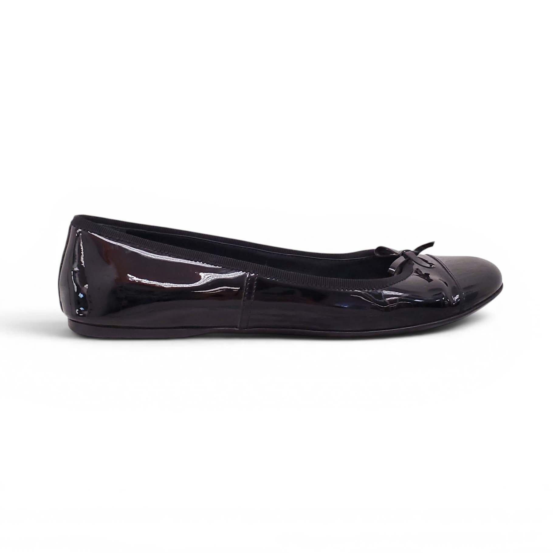 PRADA BLACK PATENT FLATS - SIZE 39
