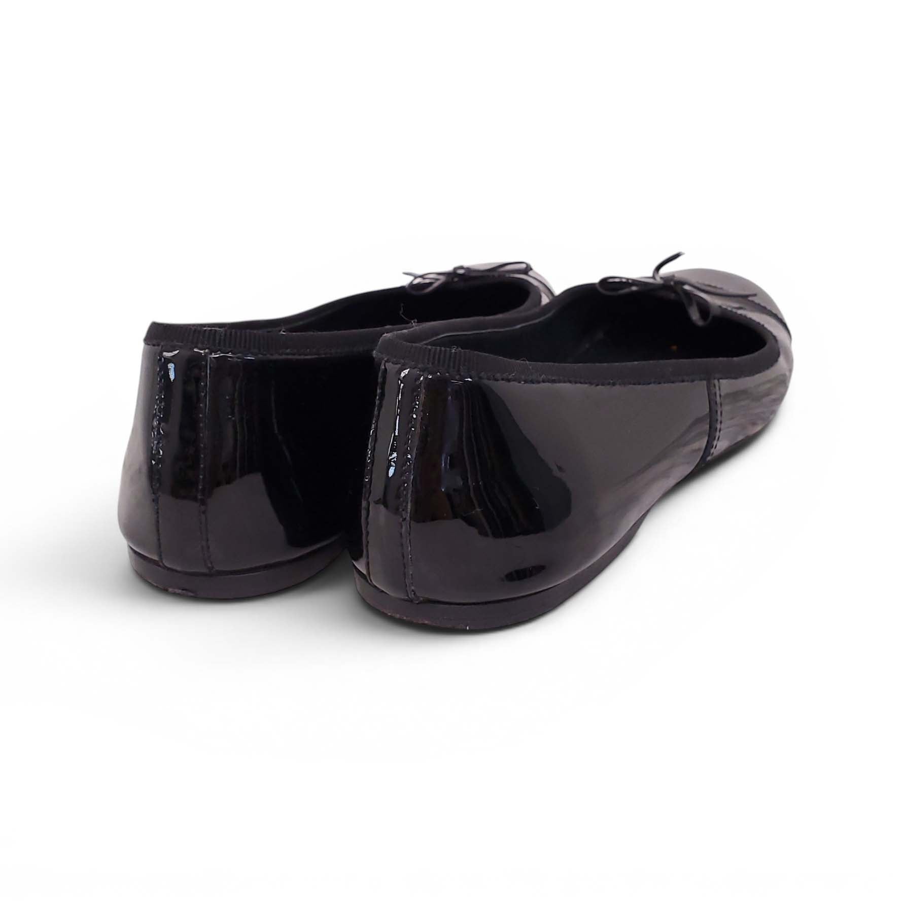 PRADA BLACK PATENT FLATS - SIZE 39