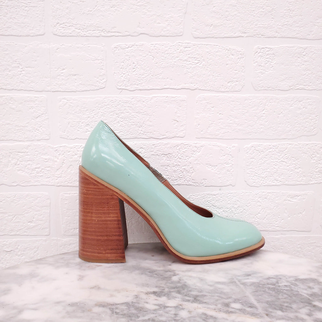 RACHEL COMEY GREEN PATENT HEELS - SIZE 7