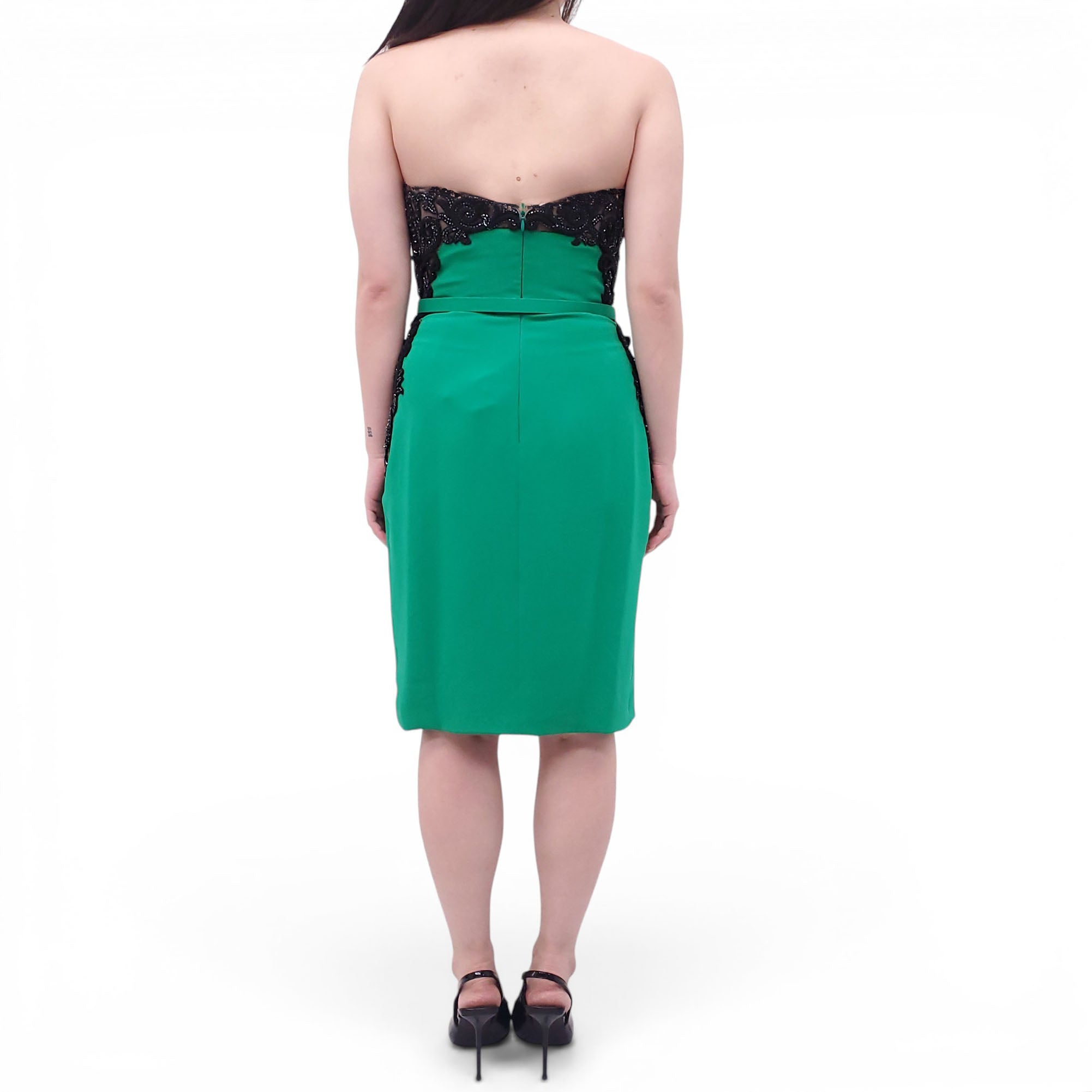 REEM ACRA GREEN DRESS WITH BLACK LACE SEQUIN DETAIL - SIZE 8