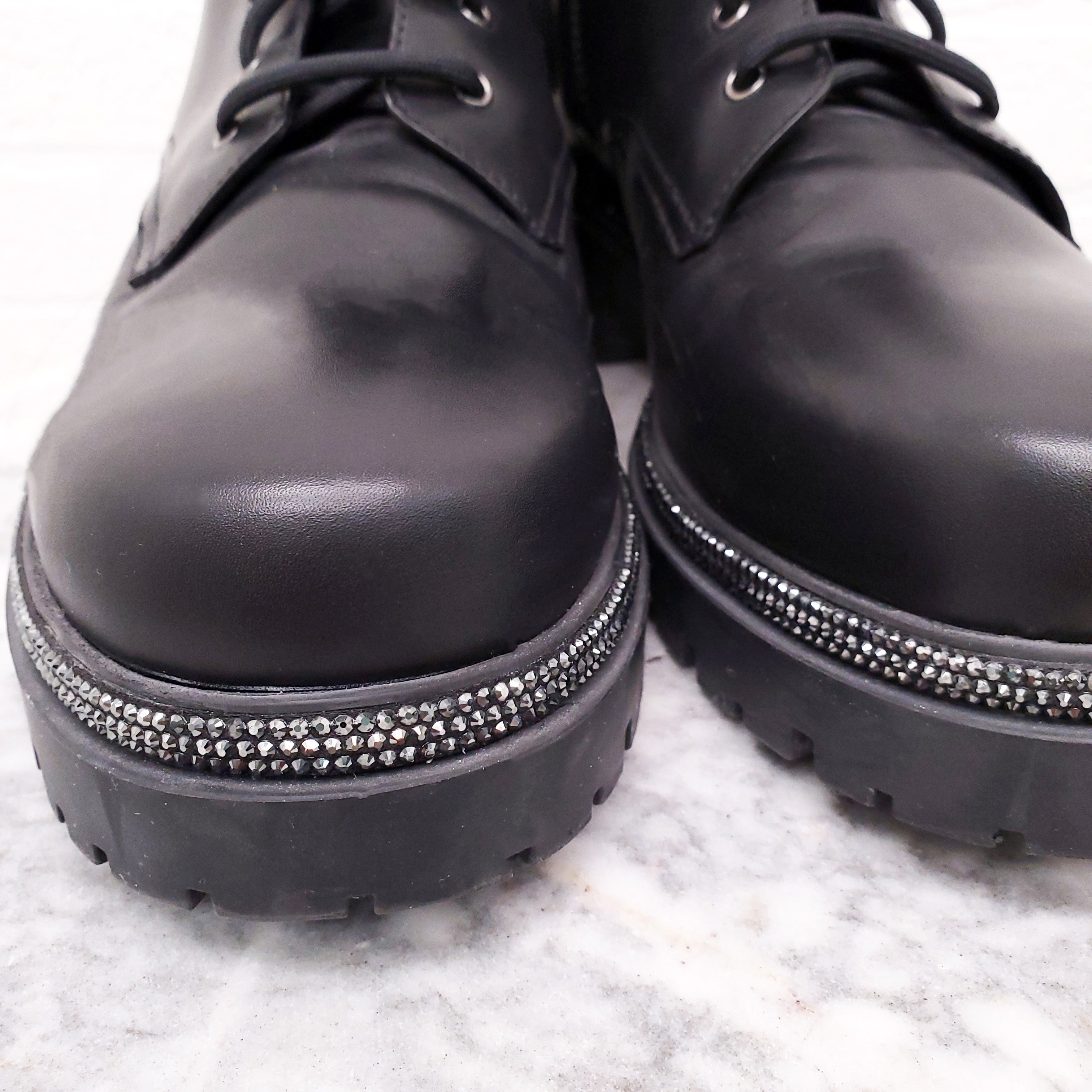 RENE CAOVILLA BLACK LEATHER MOTORCYCLE BOOTS WITH RHINESTONE DETAIL - SIZE 41