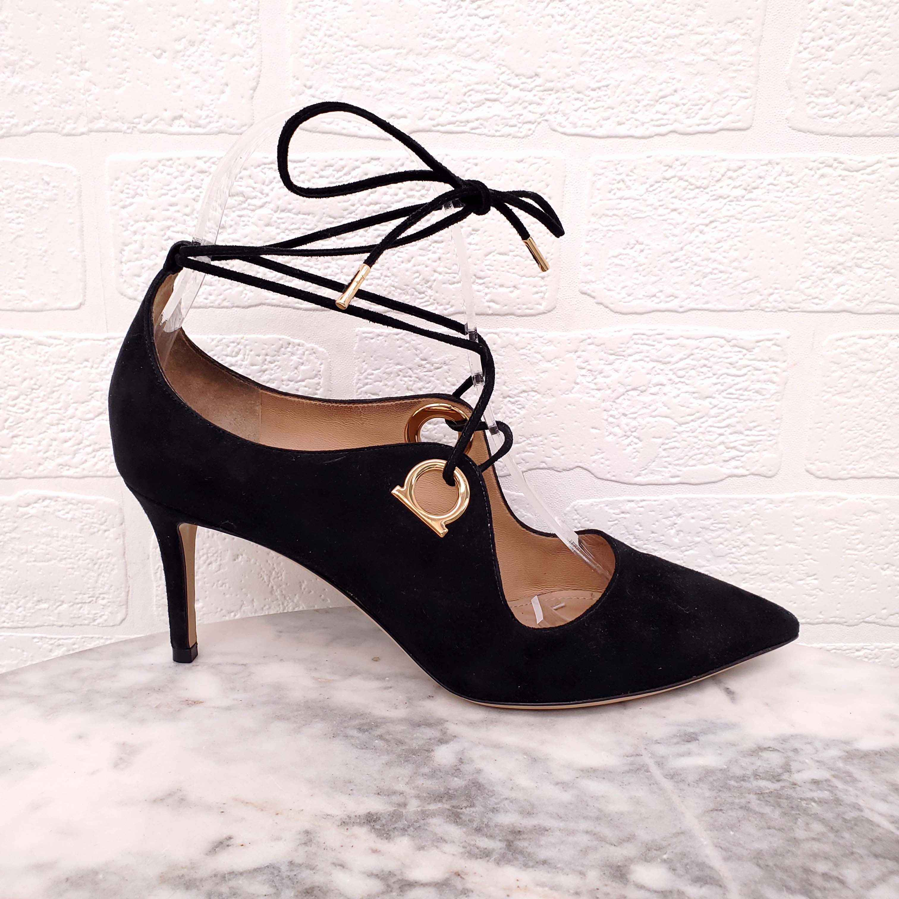 SALVATORE FERRAGAMO SUEDE HEELS WITH GOLD LOGO DETAIL - SIZE 6