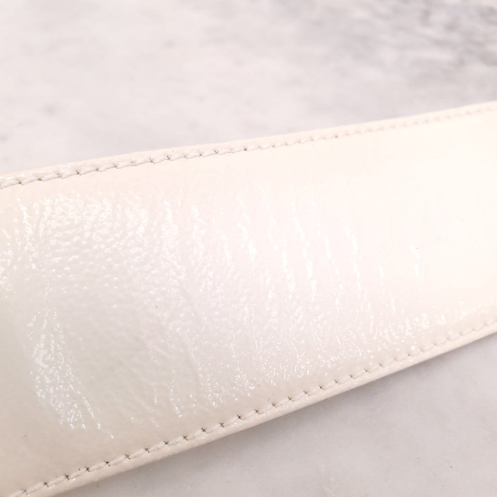 SALVATORE FERRAGAMO WHITE PATENT BOW LOGO BELT - SIZE 85