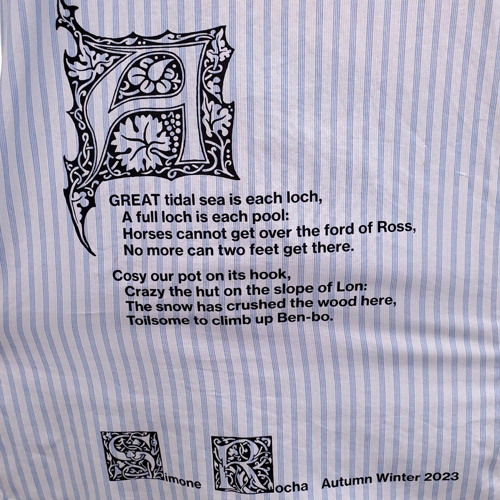 SIMONE ROCHA BLUE AND WHITE STRIPED BLOUSE WITH GRAPHIC DETAIL - SIZE 6
