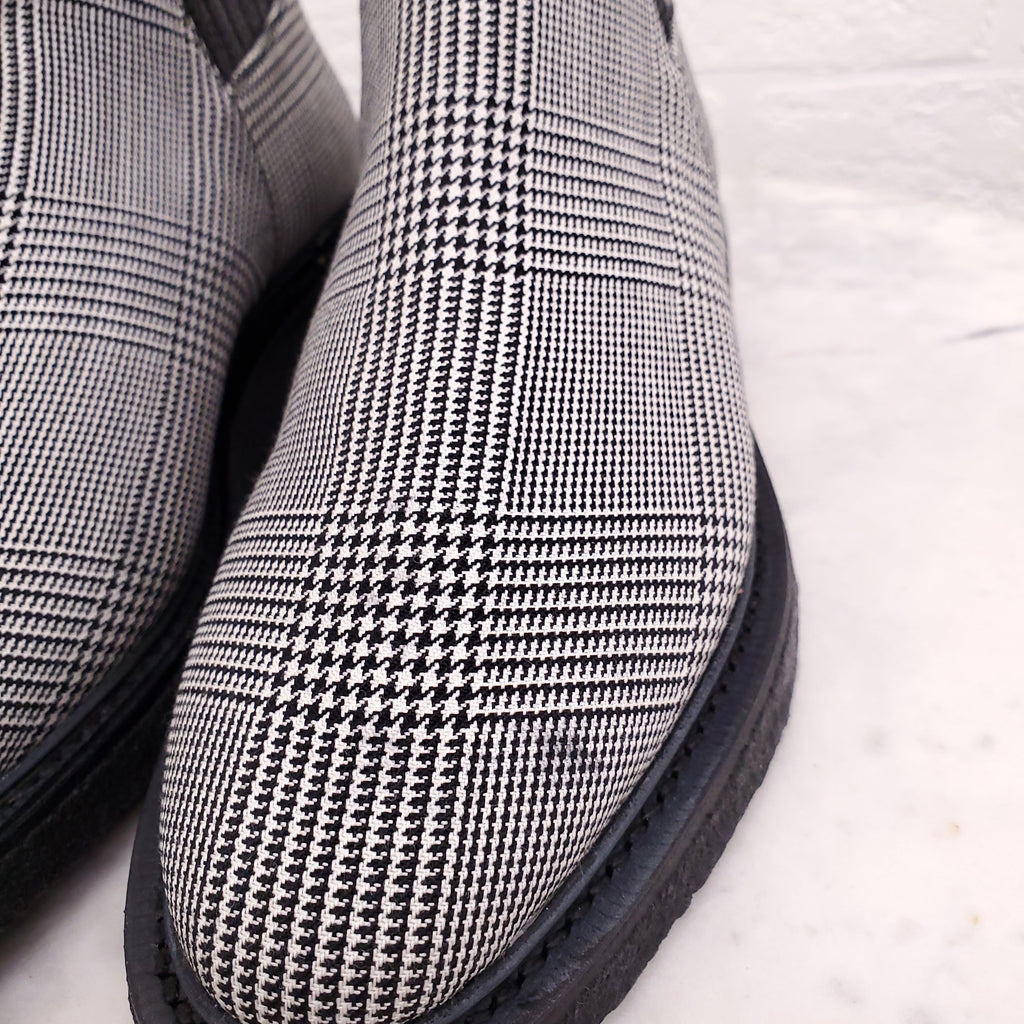 THOM BROWNE PLAID CHELSEA BOOTS - SIZE 38.5