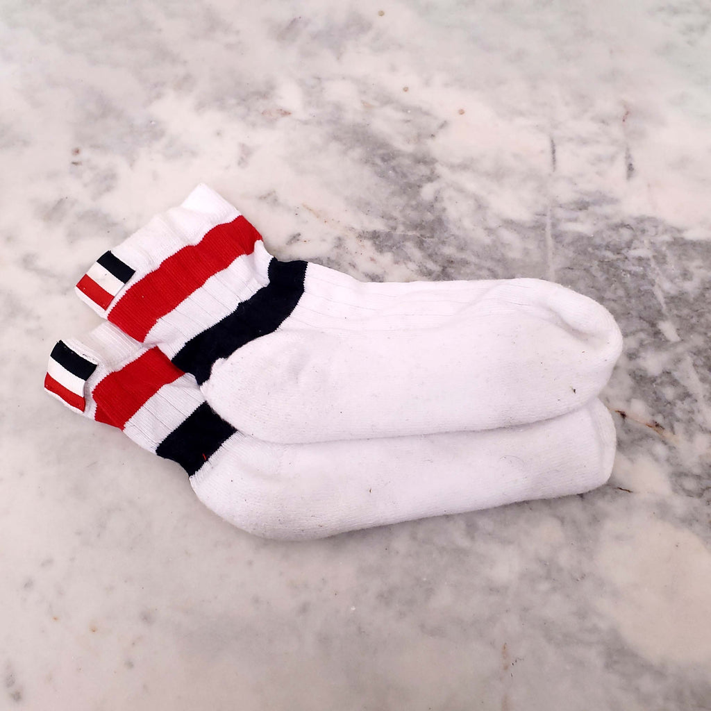 THOM BROWNE WHITE SOCKS WITH NAVY AND RED STRIPES - SIZE XS